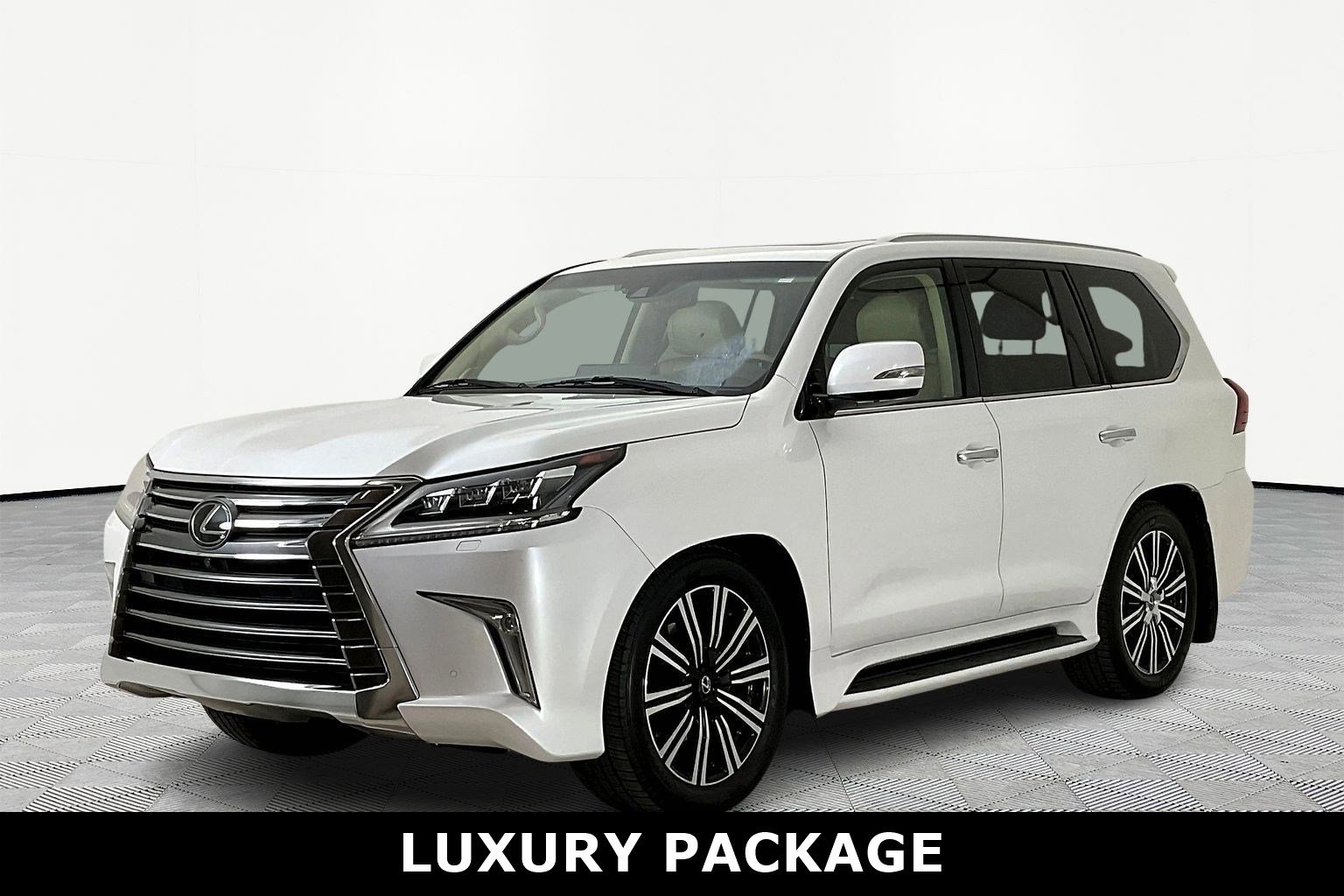 2019 Lexus LX 600 570 THREE-ROW's photo