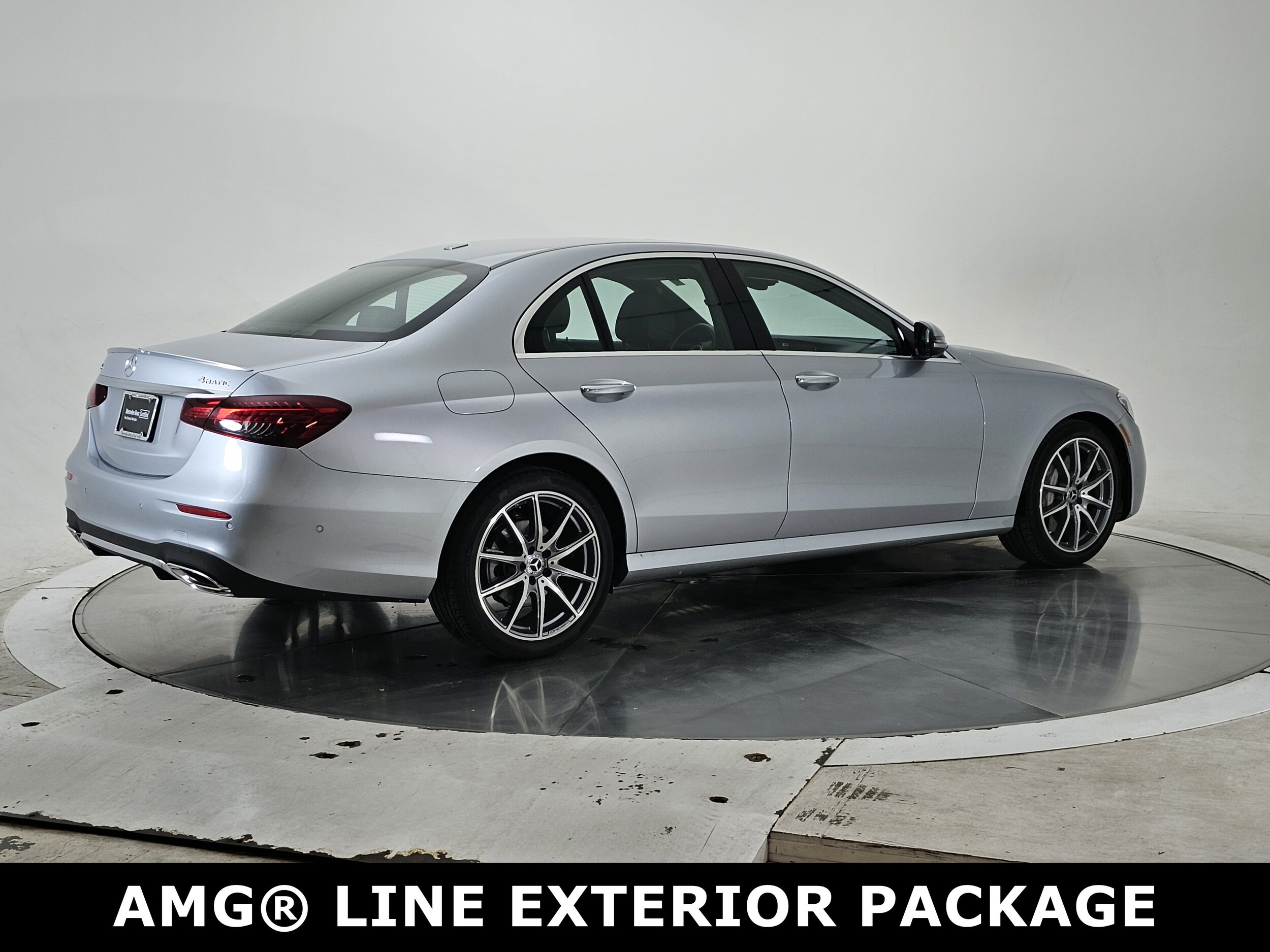 2023 Mercedes Benz E 350 4MATIC Sedan photo 2