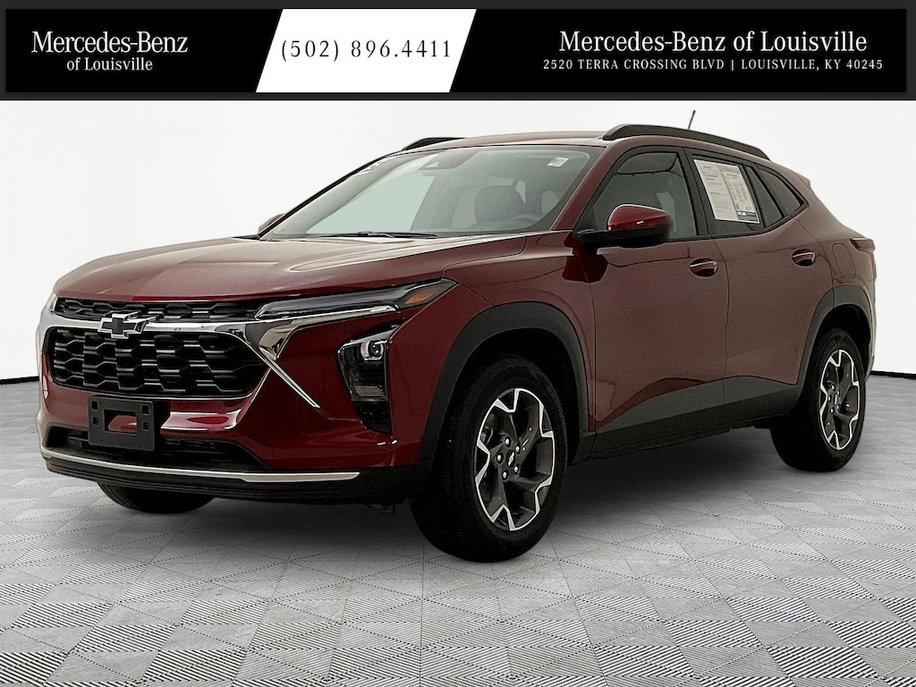 Used 2025 Chevrolet Trax LT SUV