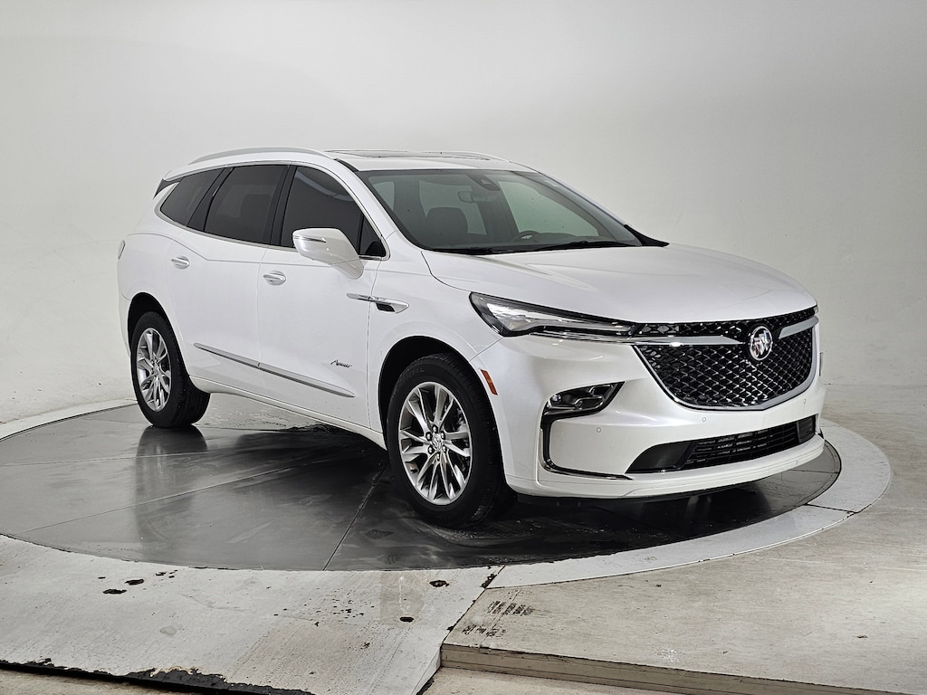 Used 2024 Buick Enclave Avenir SUV