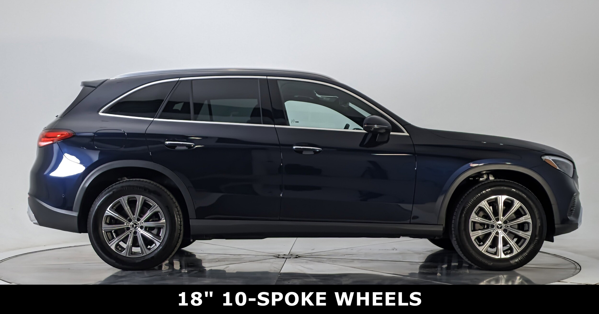 2024 Mercedes Benz GLC 300 4MATIC photo 3