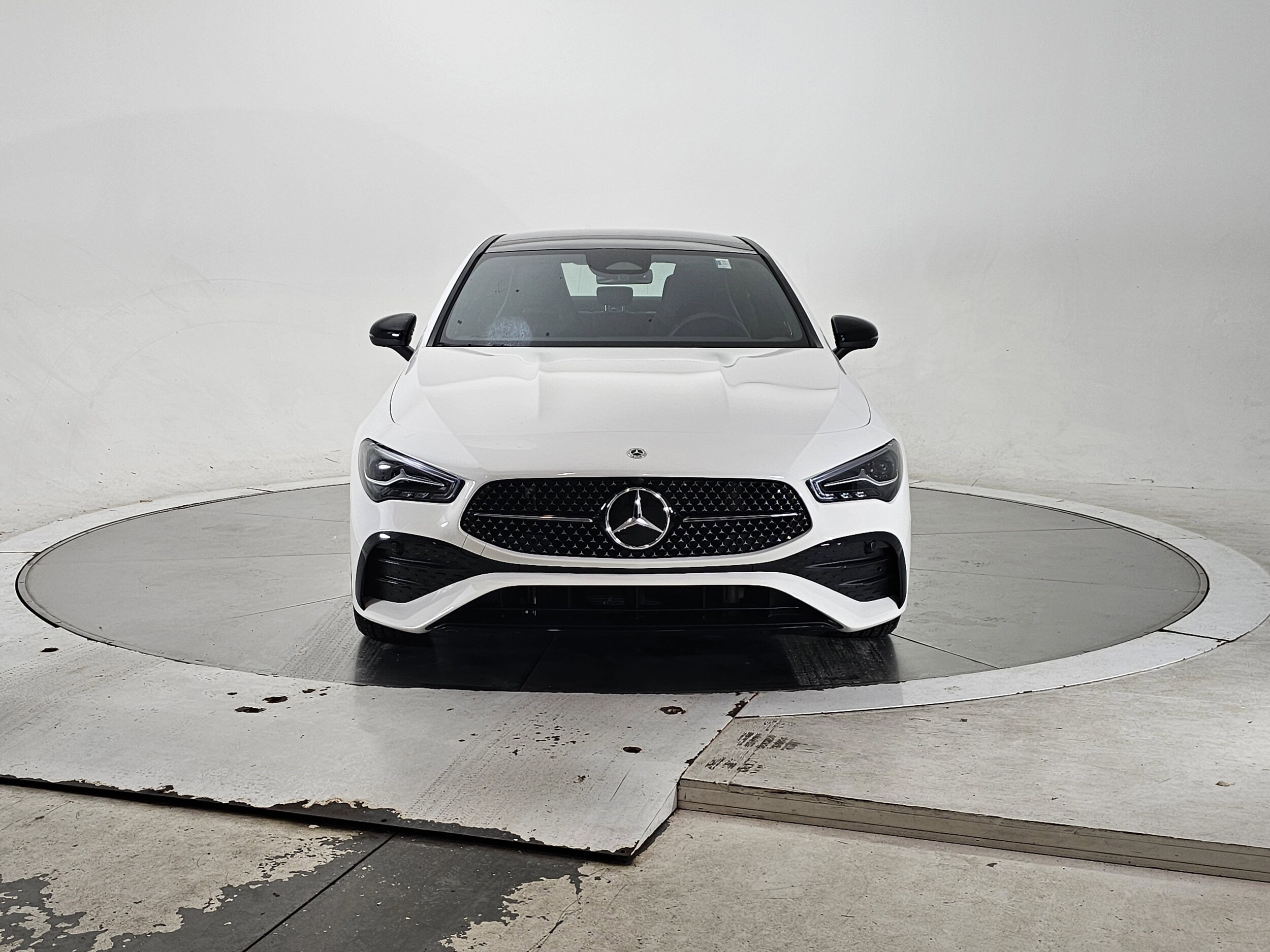 2025 Mercedes Benz CLA 250 4MATIC photo 3