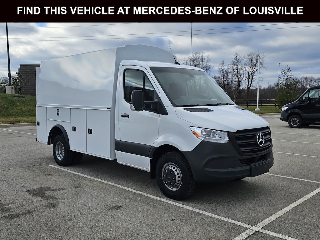 New 2024 Mercedes-Benz Sprinter 4500 Chassis Standard Roof Truck
