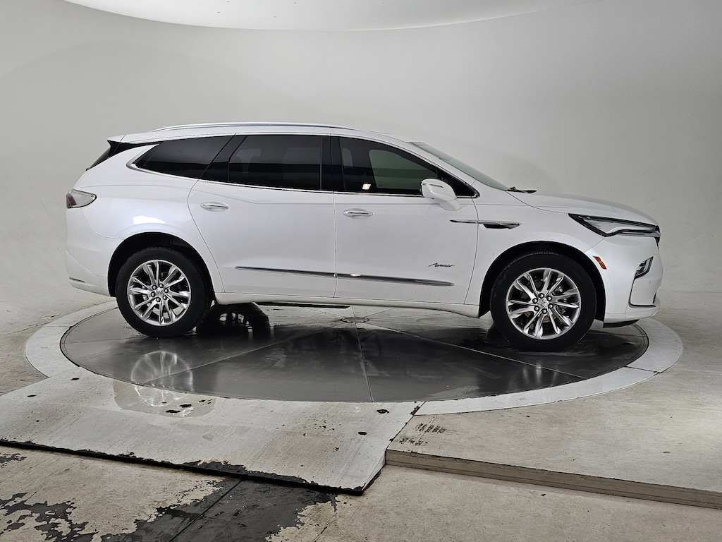 Used 2024 Buick Enclave Avenir SUV