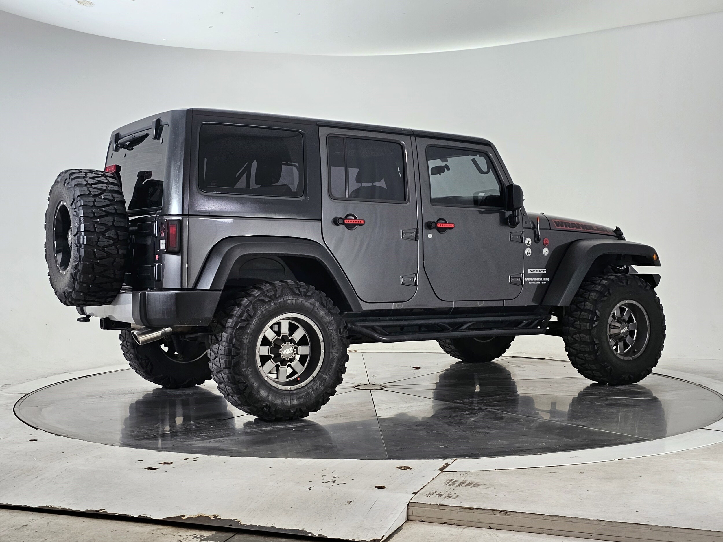 2017 Jeep Wrangler Unlimited Sport photo 2