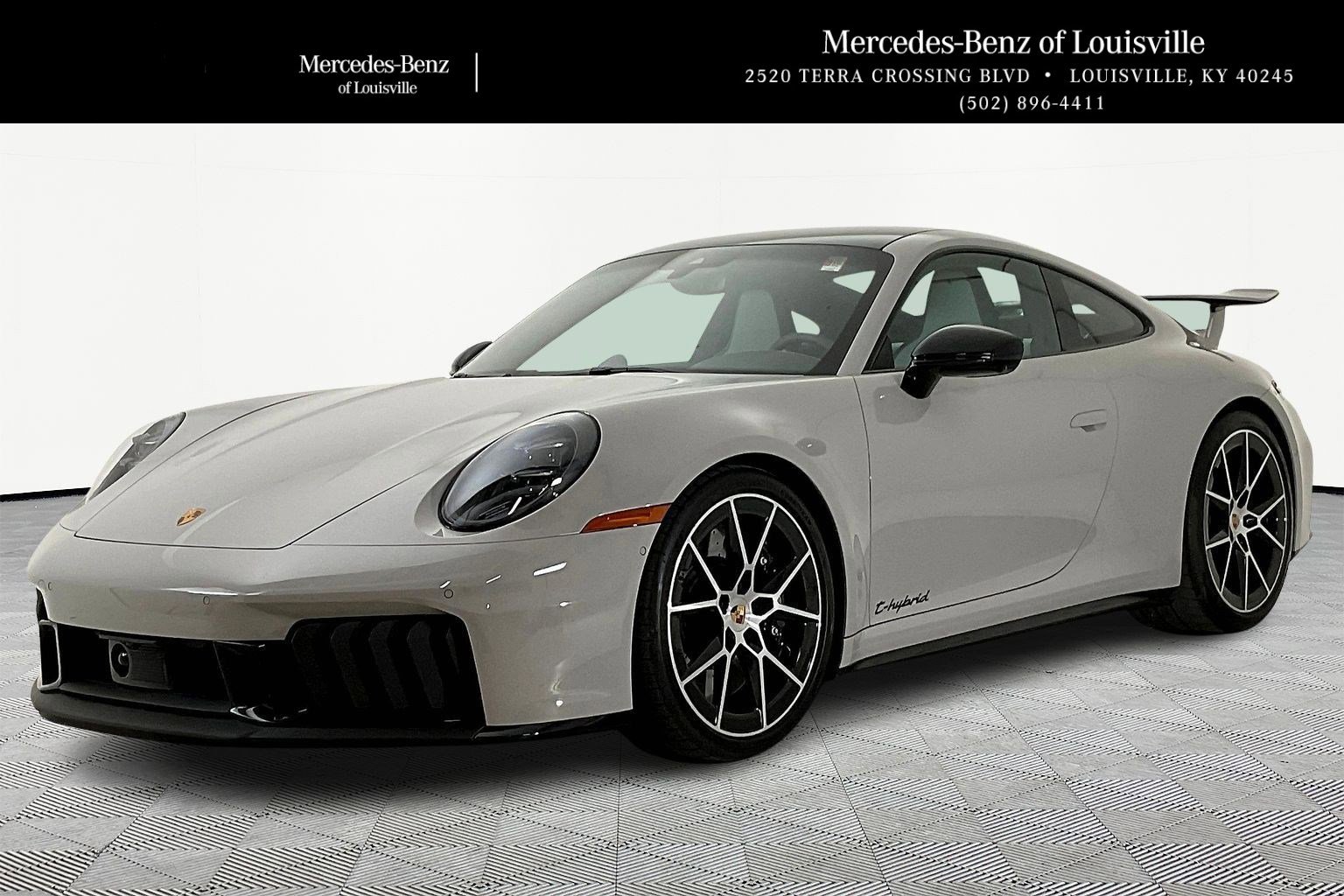 2026 Porsche 911 Carrera 4 GTS Coupe's photo