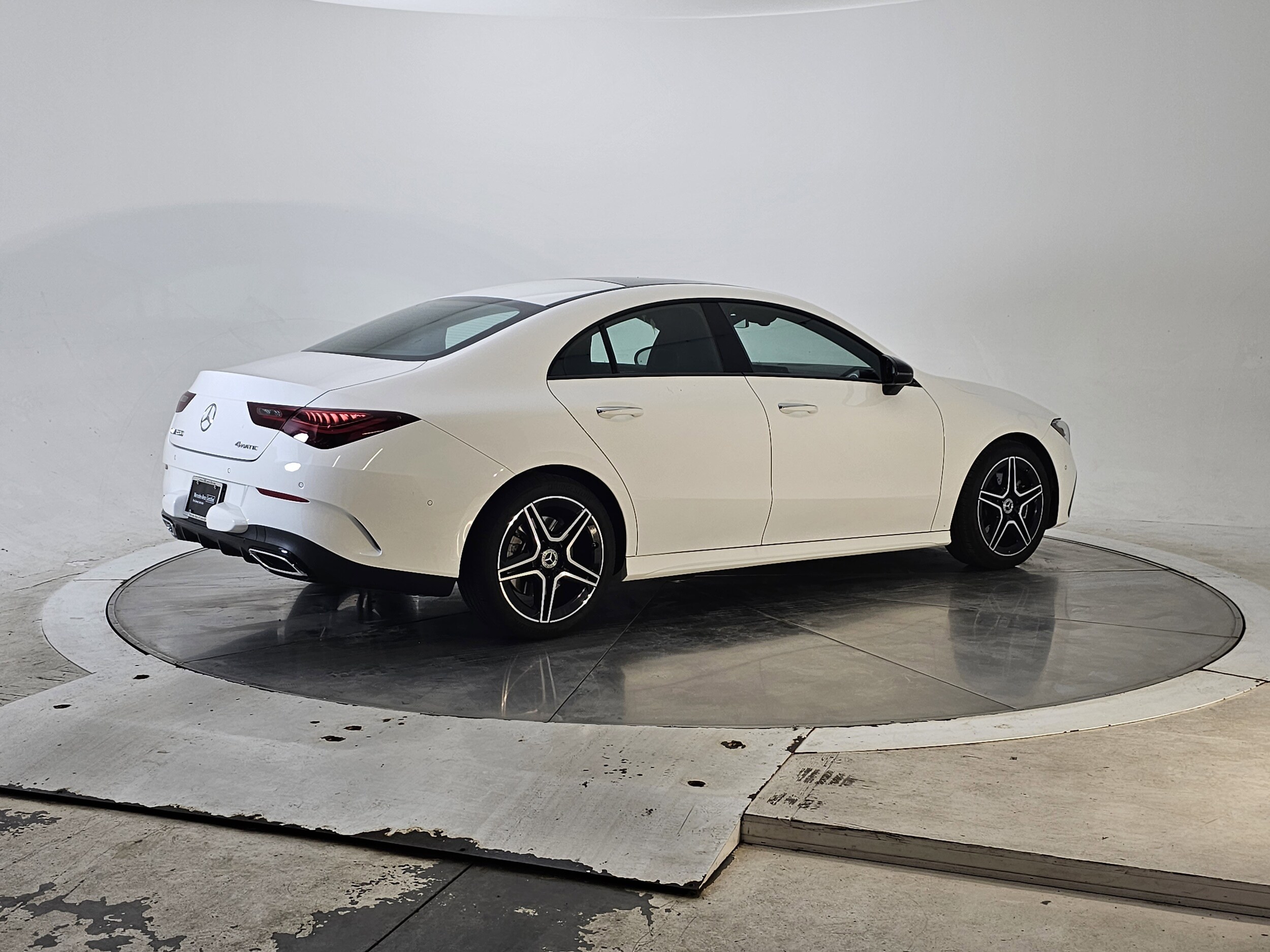 2024 Mercedes Benz CLA 250 4MATIC photo 2