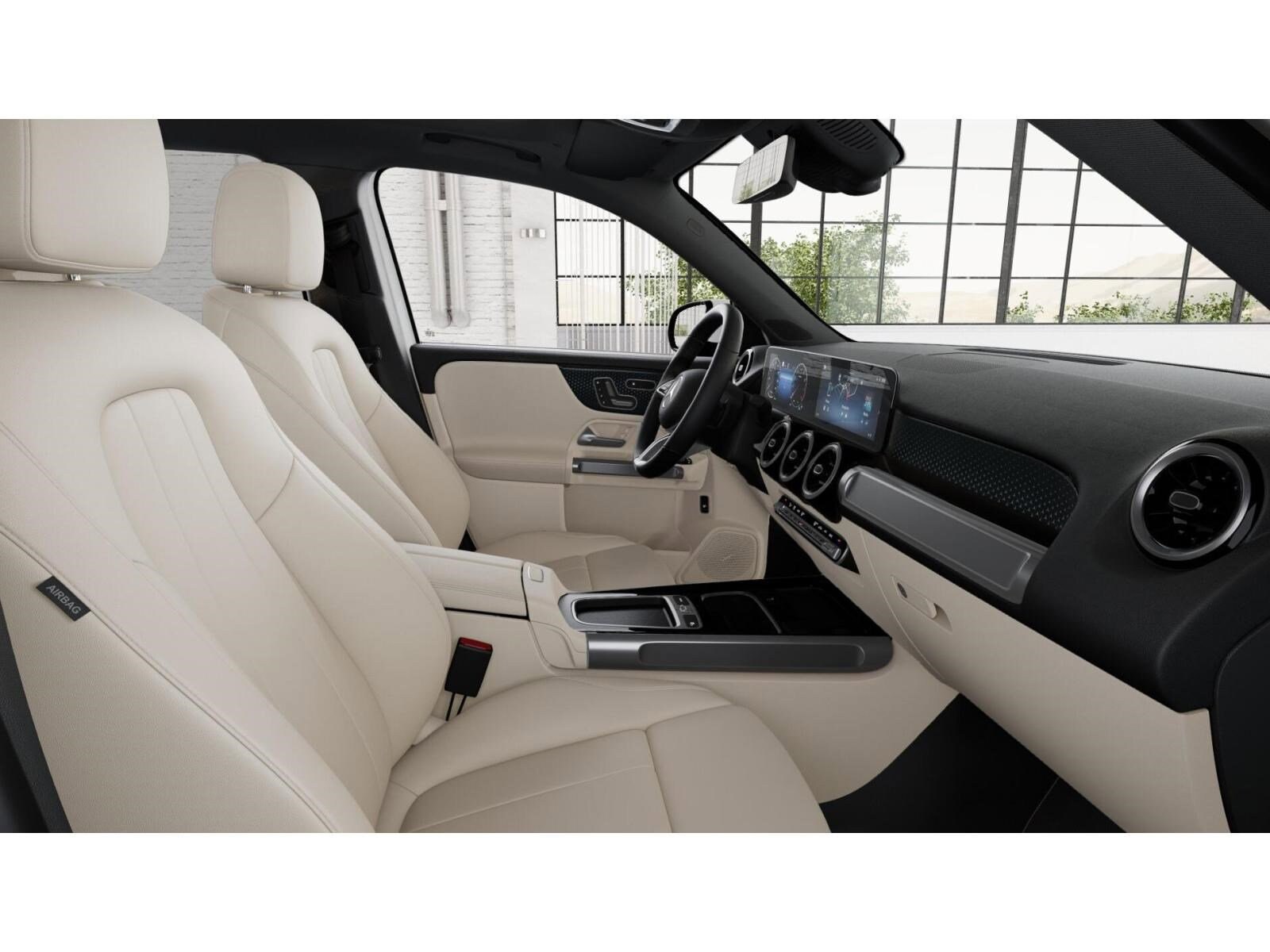 2026 Mercedes Benz GLB 250 4MATIC photo 4