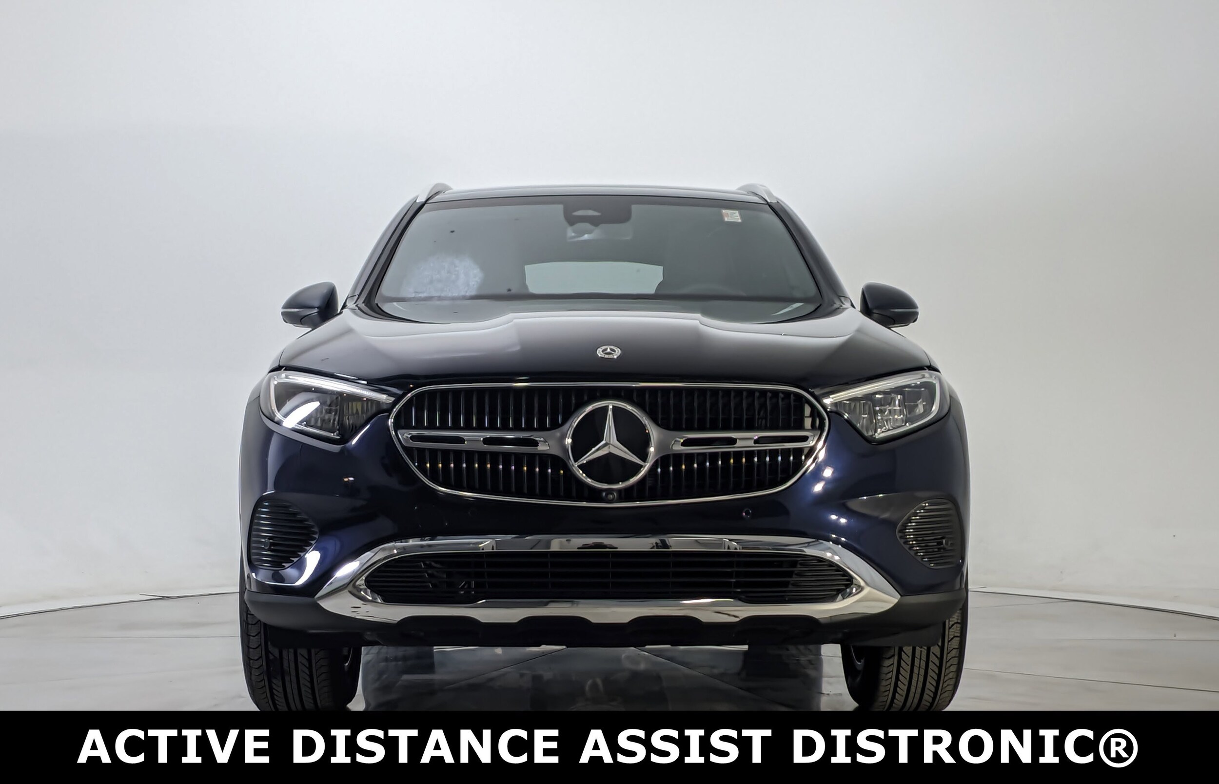 2024 Mercedes Benz GLC 300 4MATIC photo 4