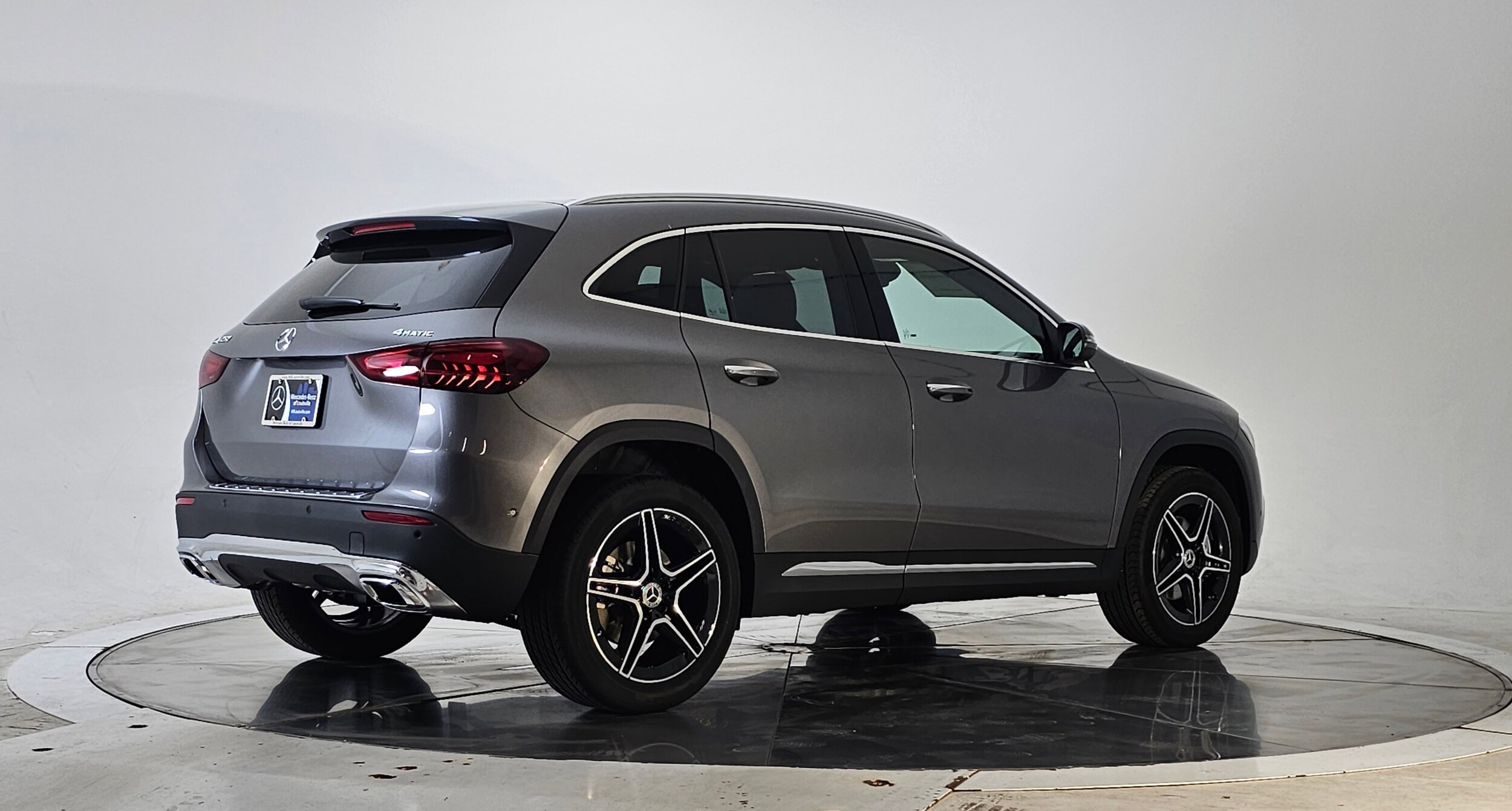 2026 Mercedes Benz GLA 250 4MATIC photo 2