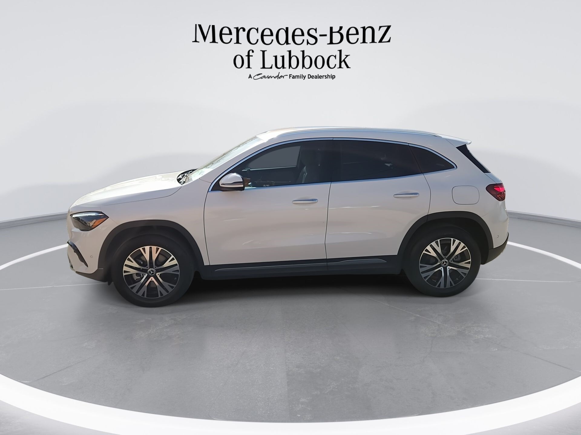 2025 Mercedes Benz GLA 250 photo 4