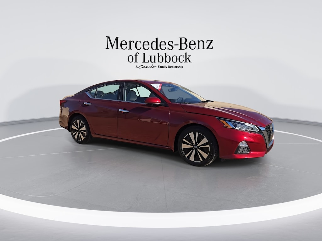 Used 2022 Nissan Altima 2.5 SV Sedan