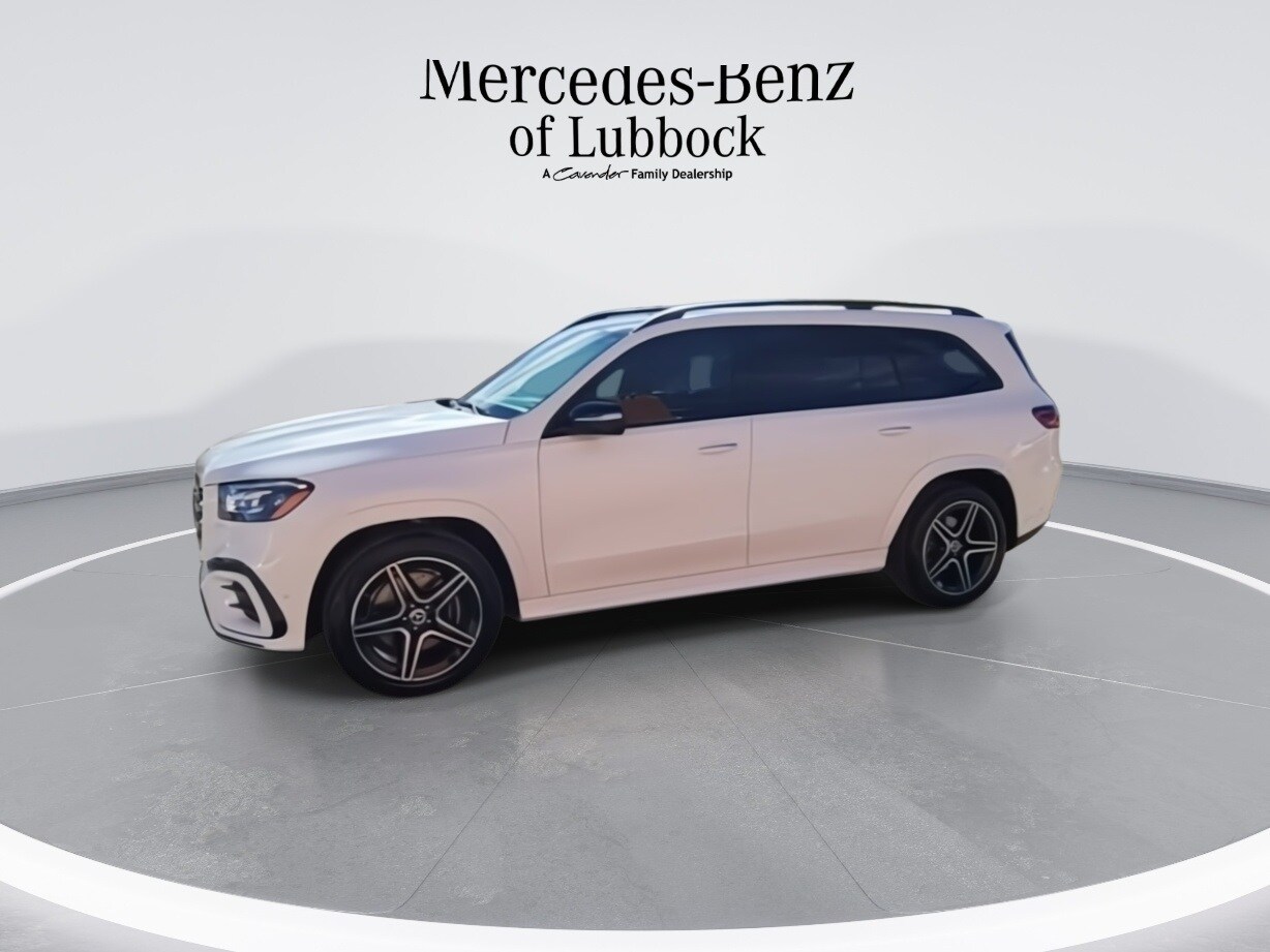2025 Mercedes Benz GLS 450 4MATIC photo 4