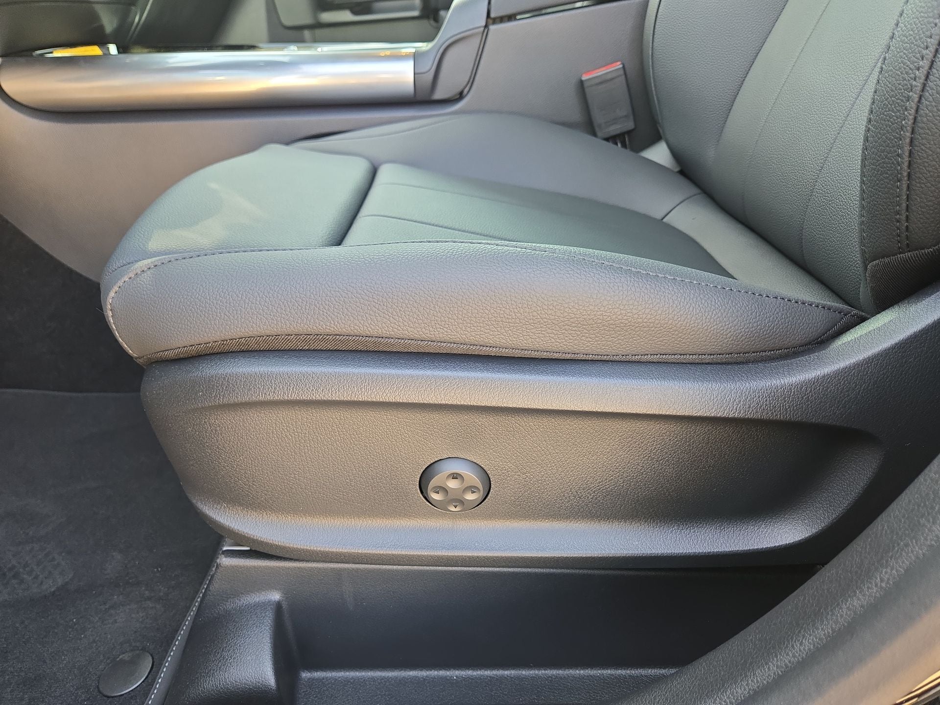 2025 Mercedes-Benz GLA GLA250 - Photo 17