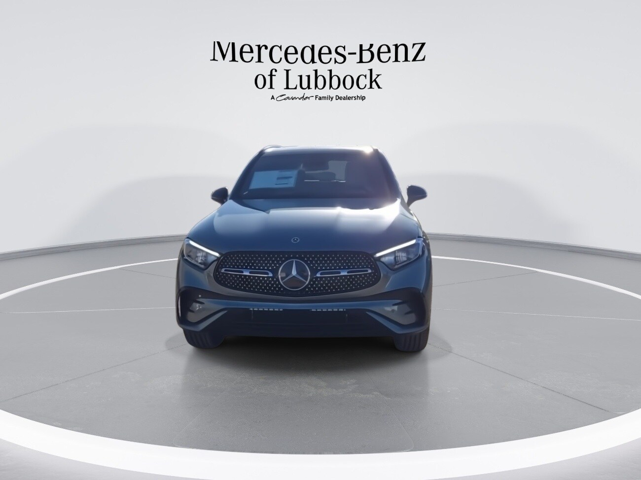 2025 Mercedes Benz GLC 300 4MATIC photo 4