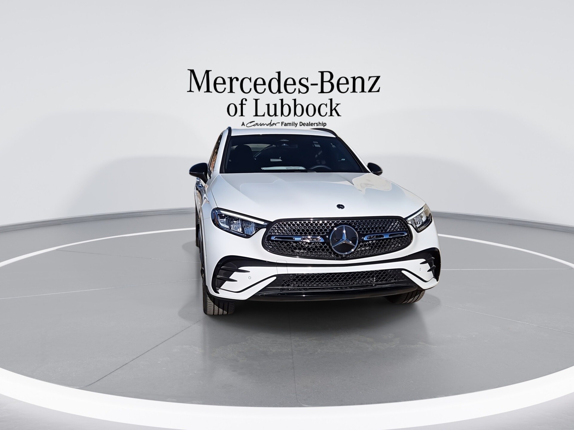 2025 Mercedes Benz GLC 300 photo 2