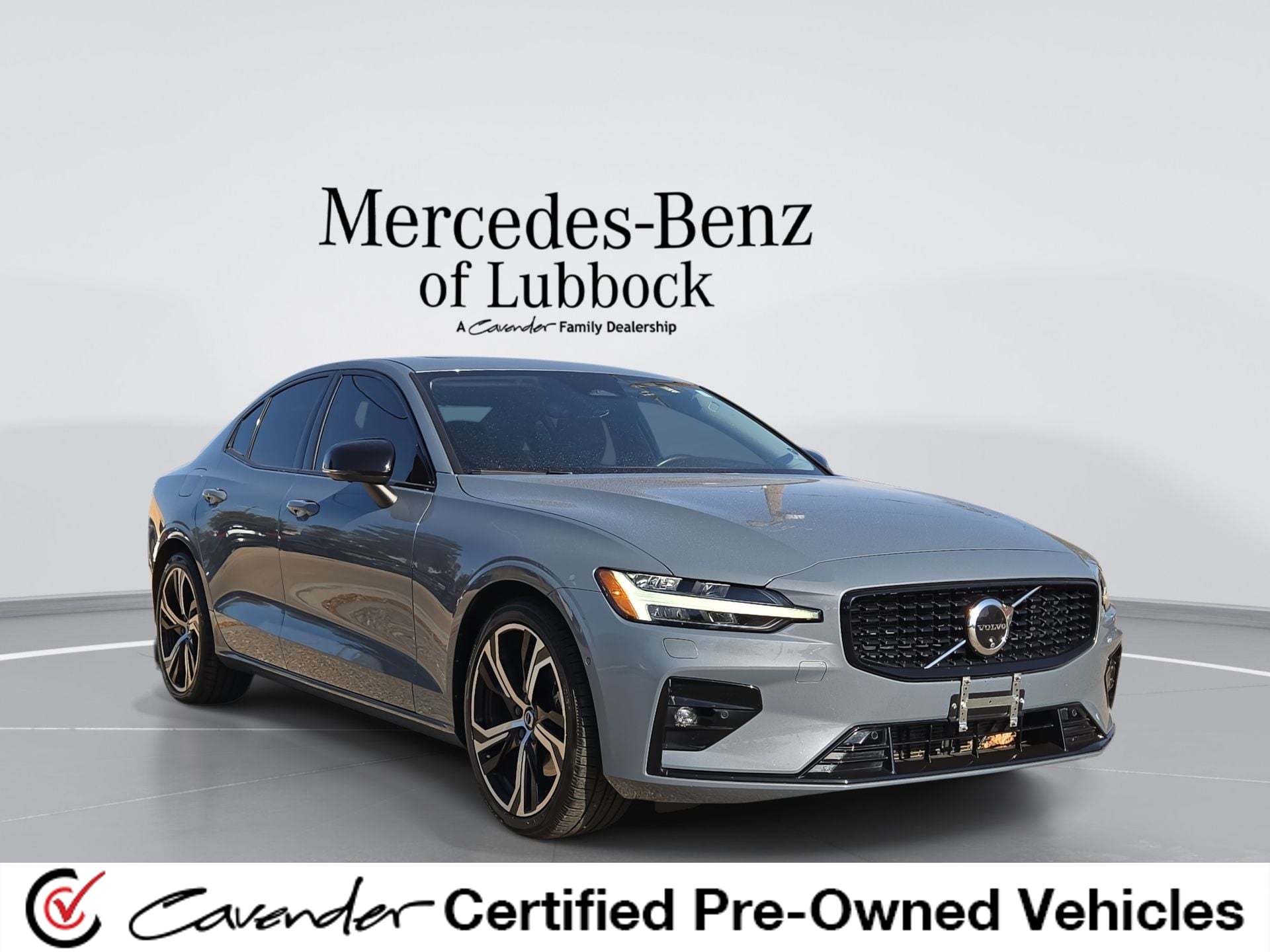 Thunder Gray Metallic 2024 Volvo S60 Sedan Front-Wheel Drive Automatic