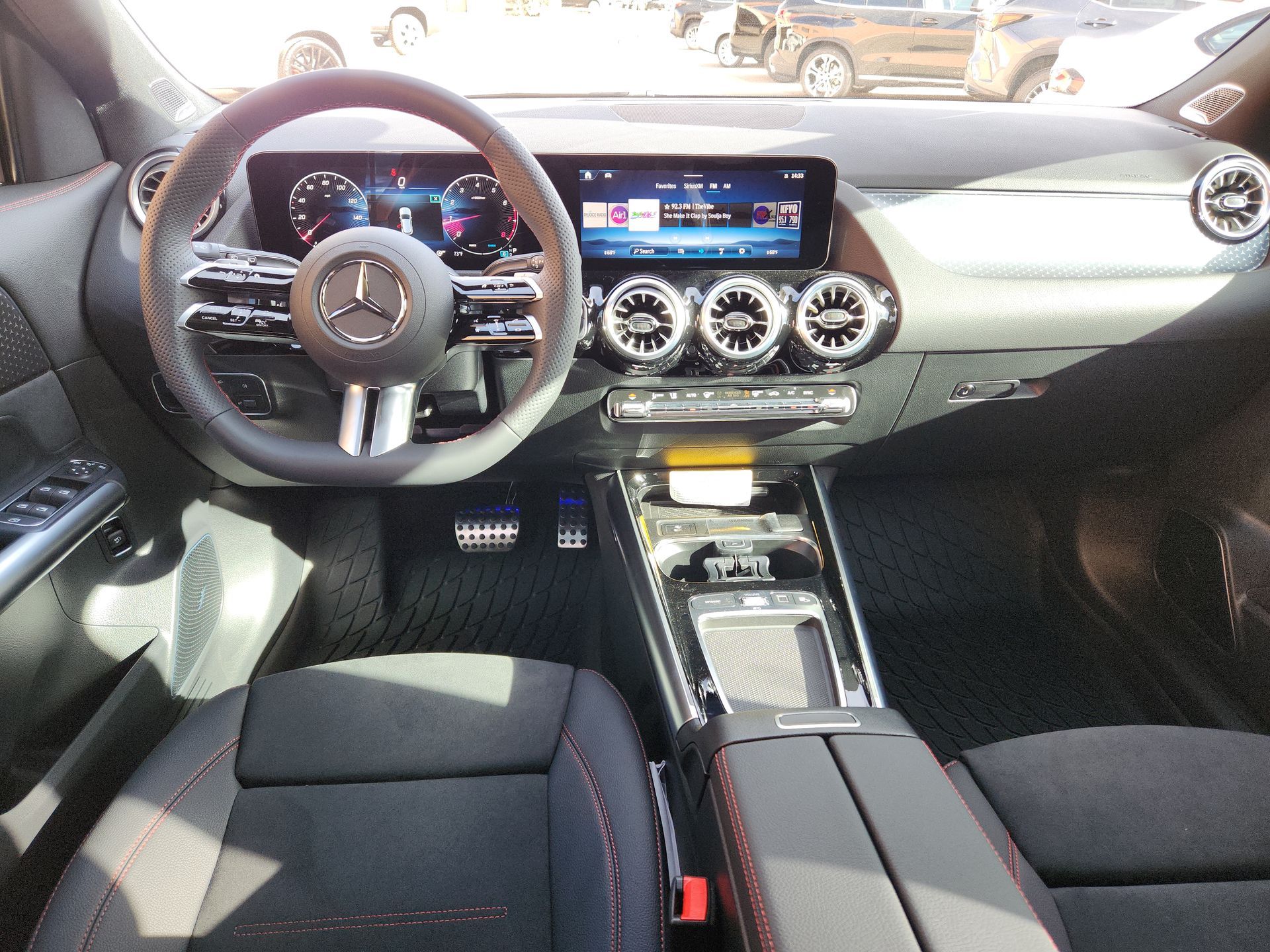 2025 Mercedes-Benz GLA GLA250 - Photo 14