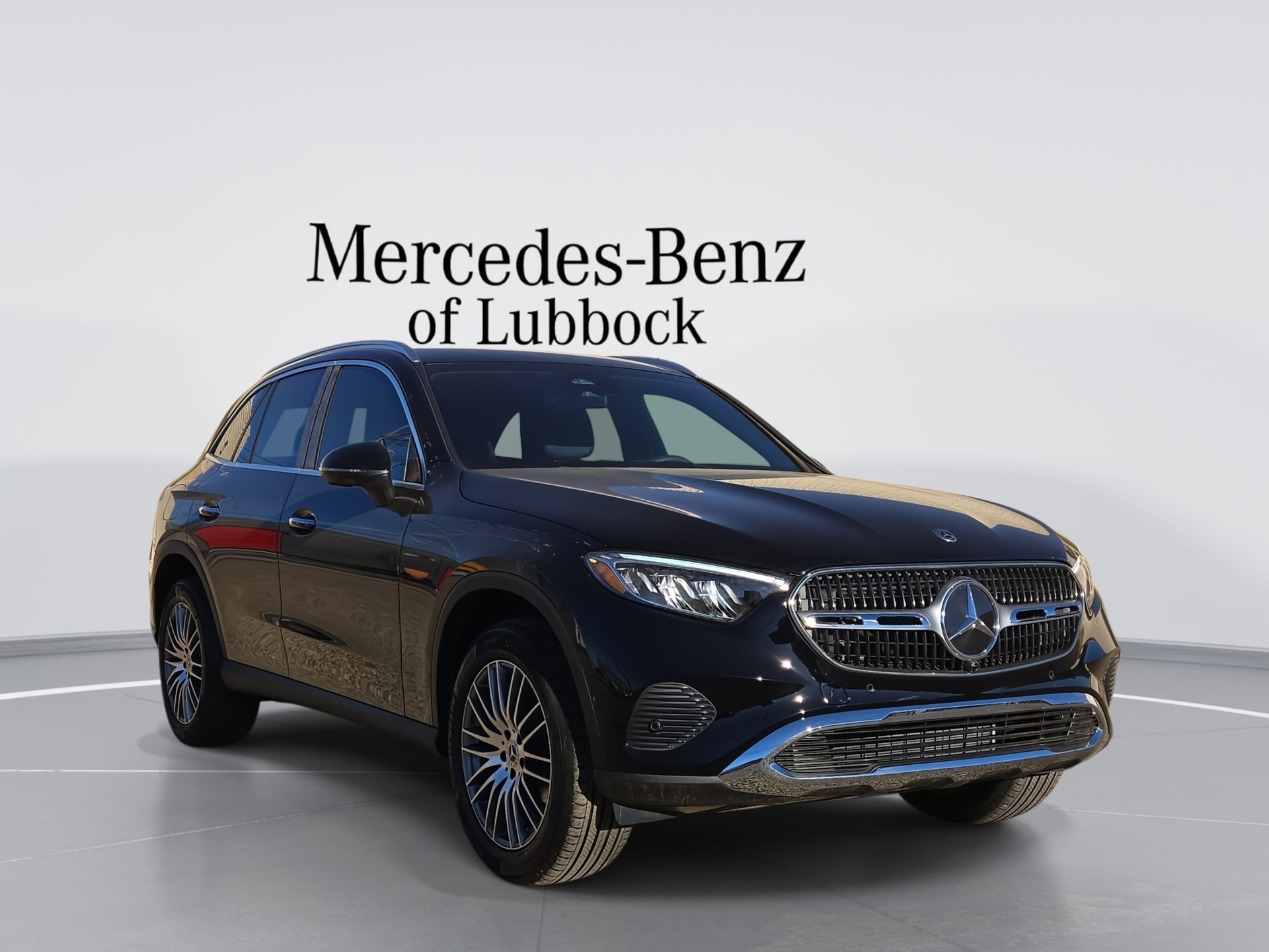 2026 Mercedes-Benz GLC Base's photo