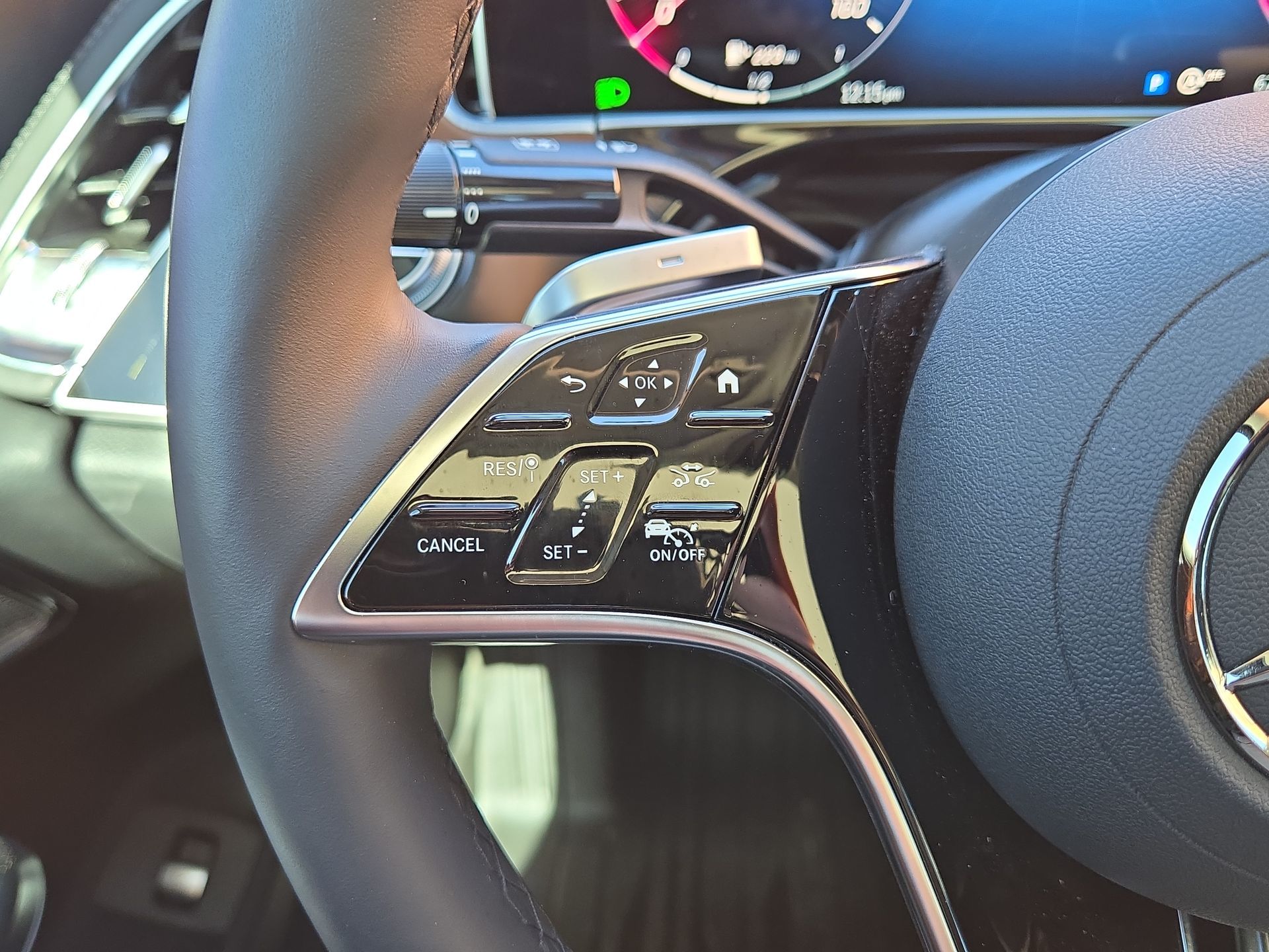 2025 Mercedes-Benz E-Class E350 - Photo 21