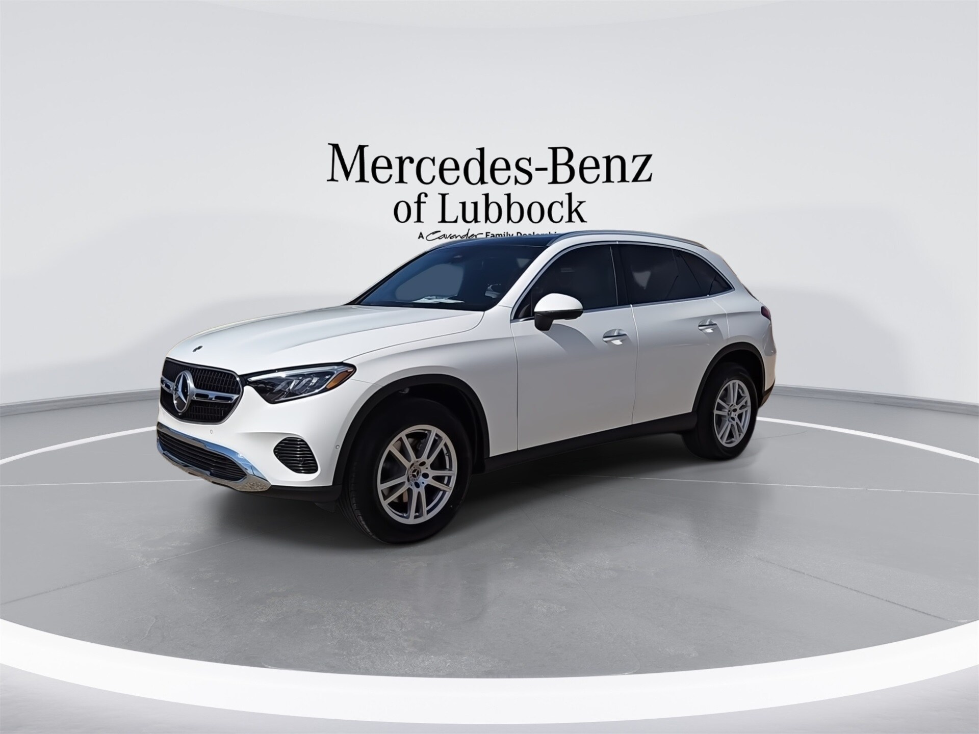 2026 Mercedes Benz GLC 300 photo 4