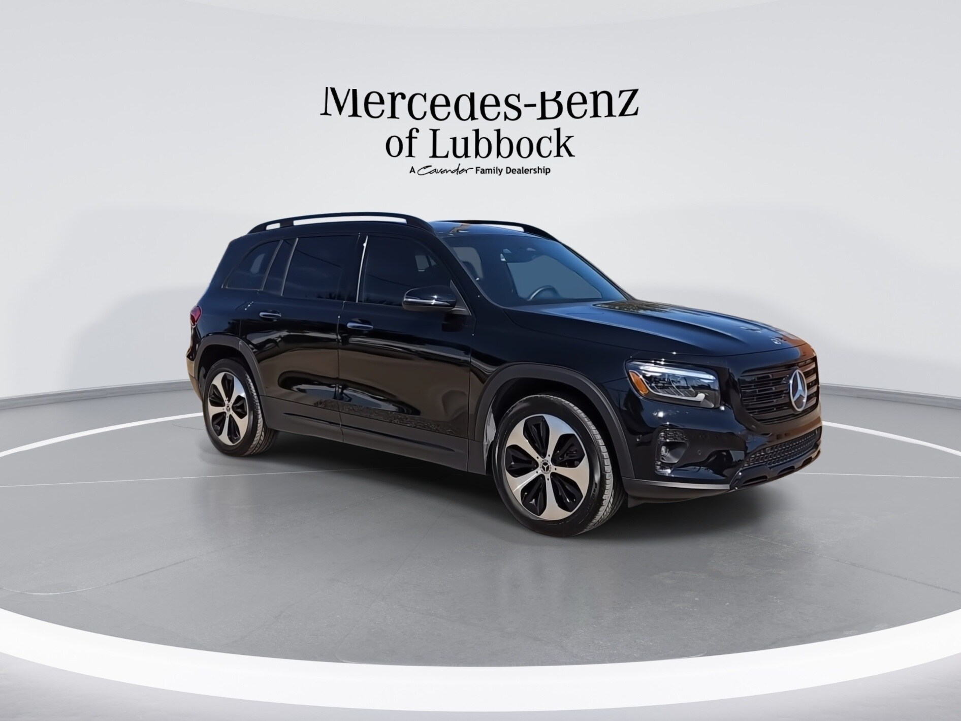 2025 Mercedes Benz GLB 250 photo 2