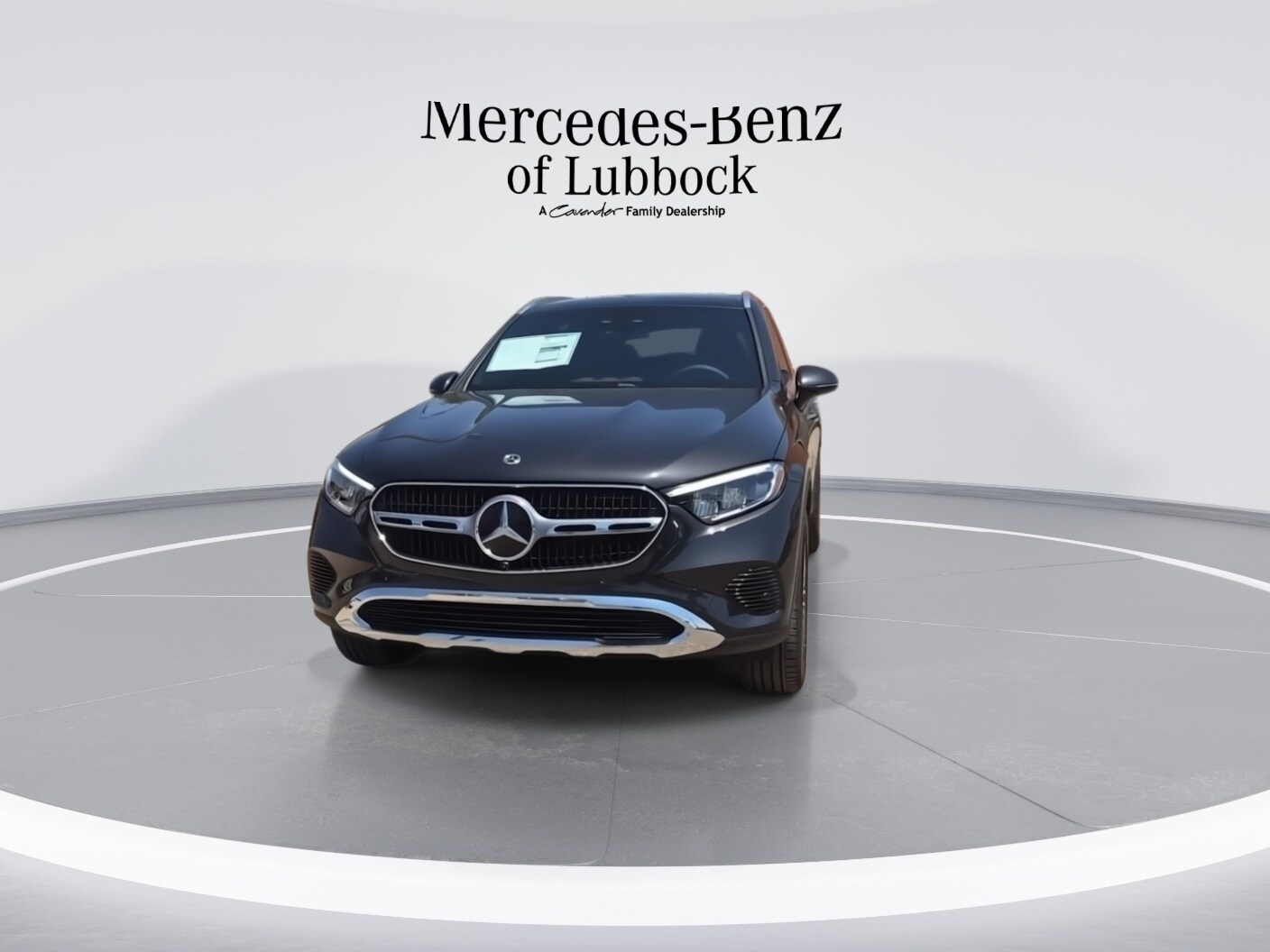 2025 Mercedes Benz GLC 300 photo 3