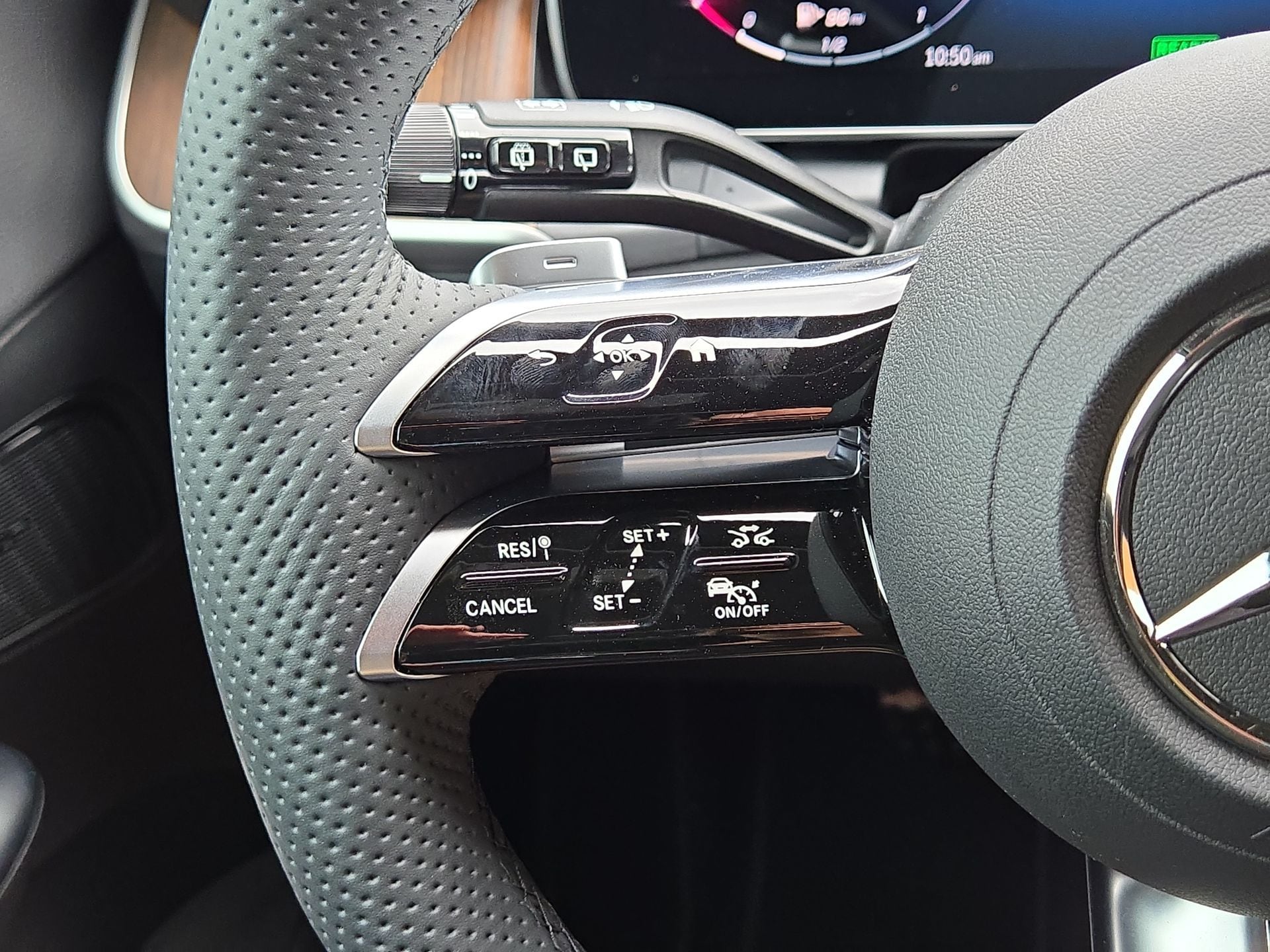 2025 Mercedes-Benz GLC Base - Photo 21