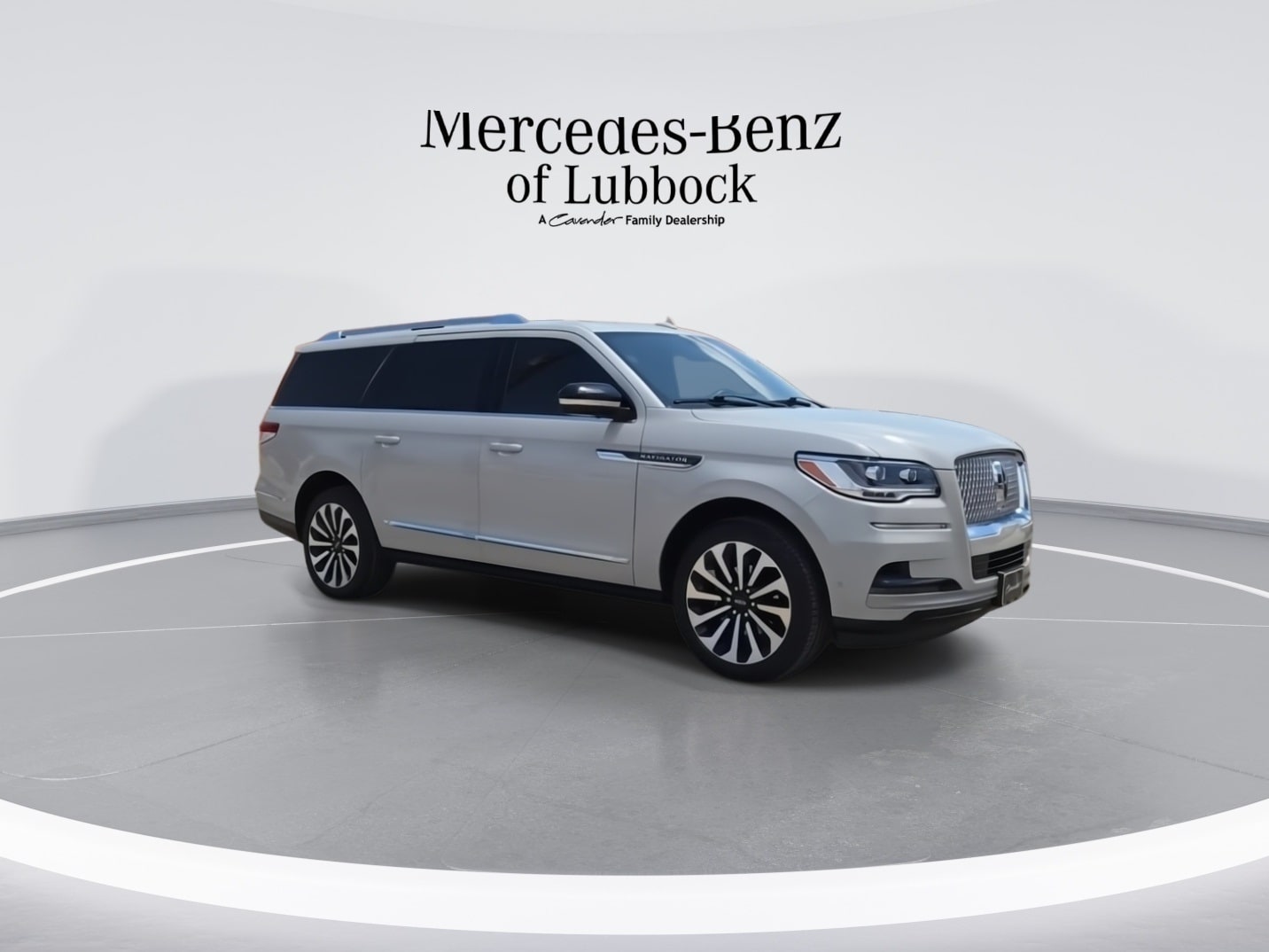 Used 2023 Lincoln Navigator Reserve L with VIN 5LMJJ3LG9PEL12173 for sale in Lubbock, TX
