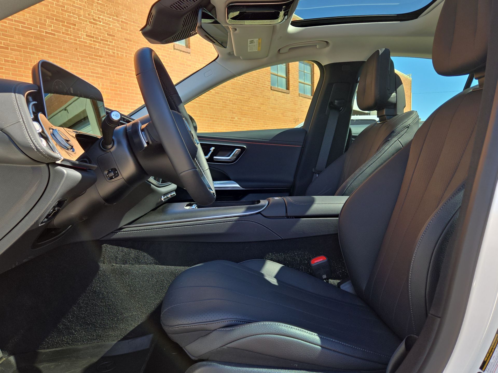 2025 Mercedes-Benz E-Class E350 - Photo 16