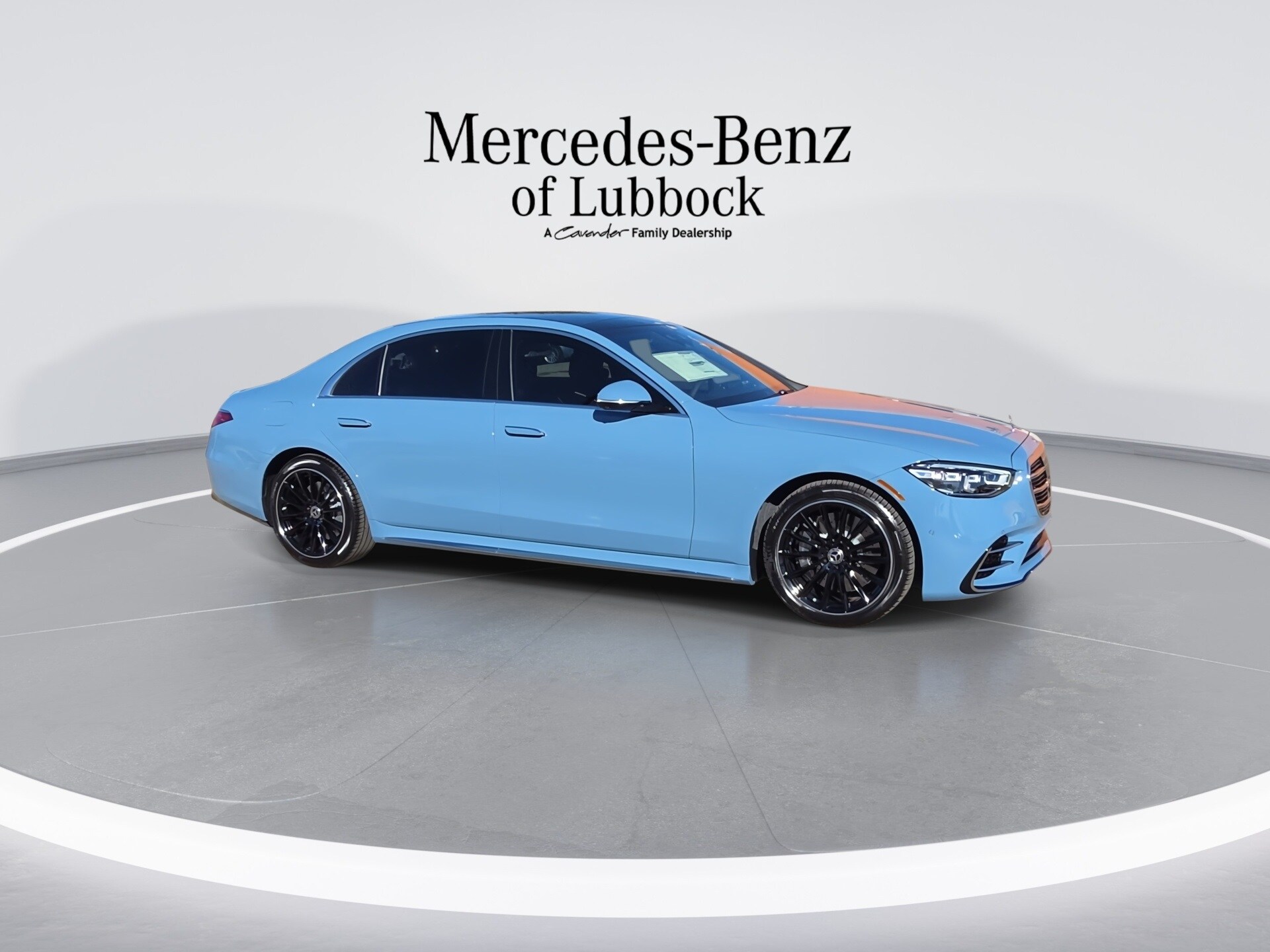 2026 Mercedes Benz S 580 4MATIC photo 2