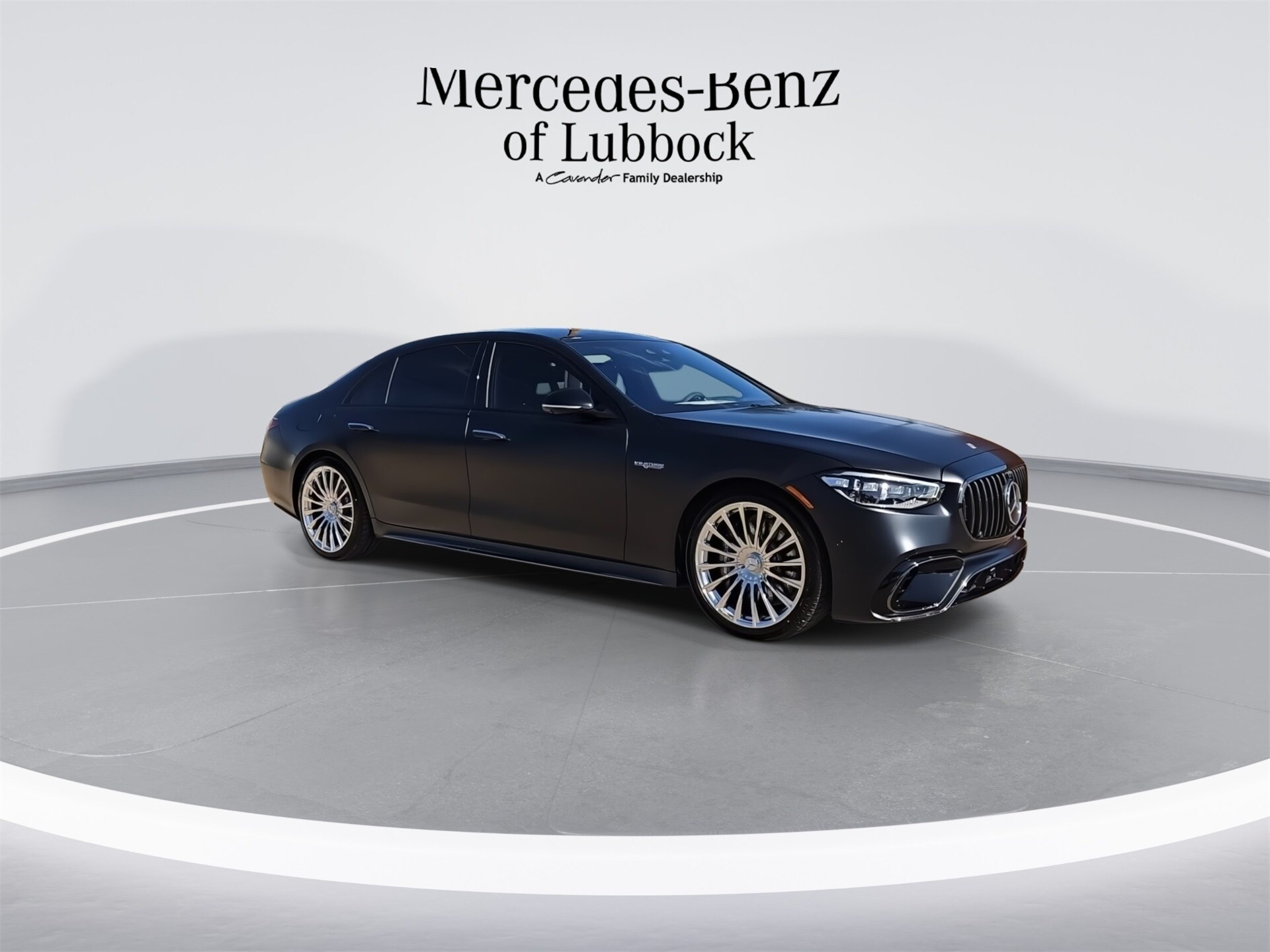 2025 Mercedes Benz S 63 e photo 2