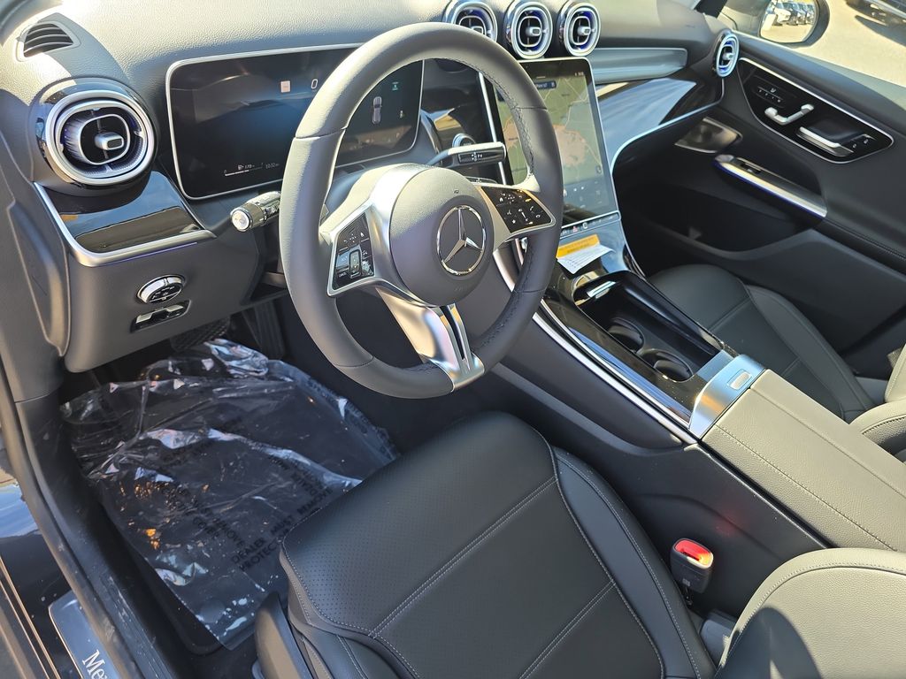 2025 Mercedes-Benz GLC Base - Photo 9