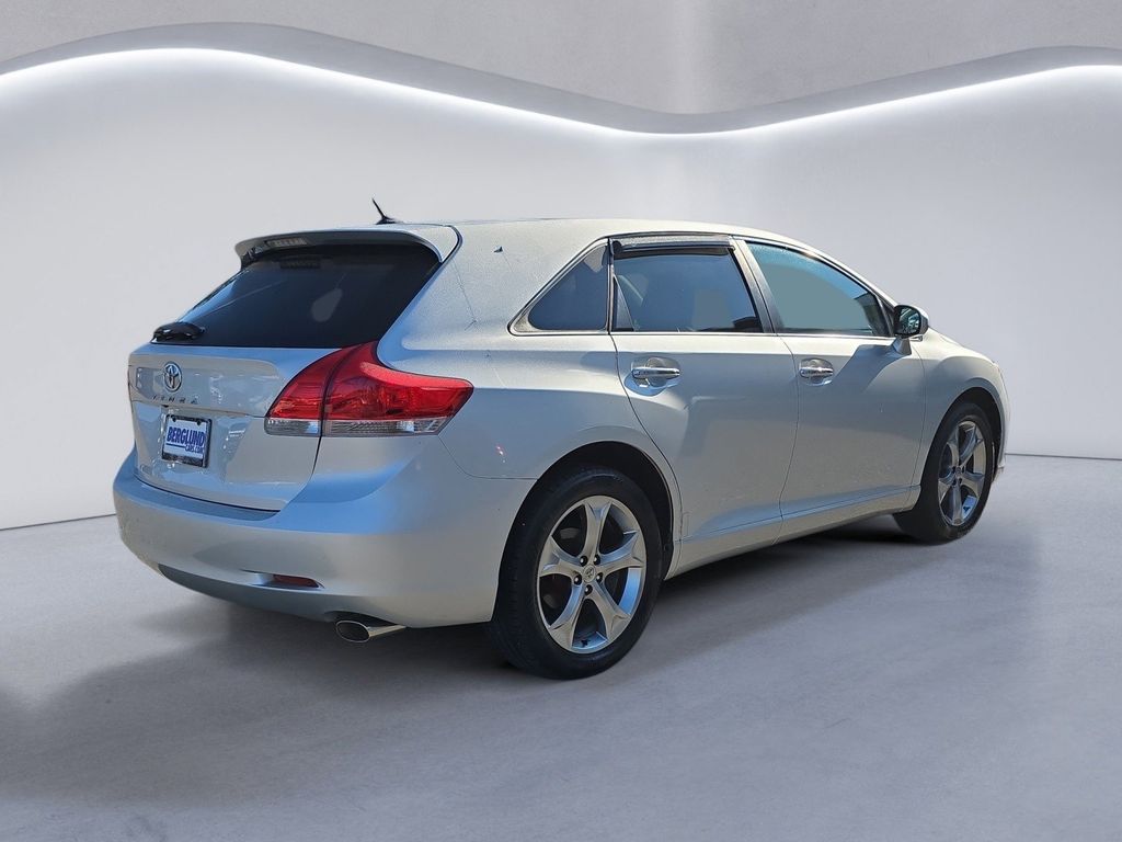 2010 Toyota Venza Base photo 4