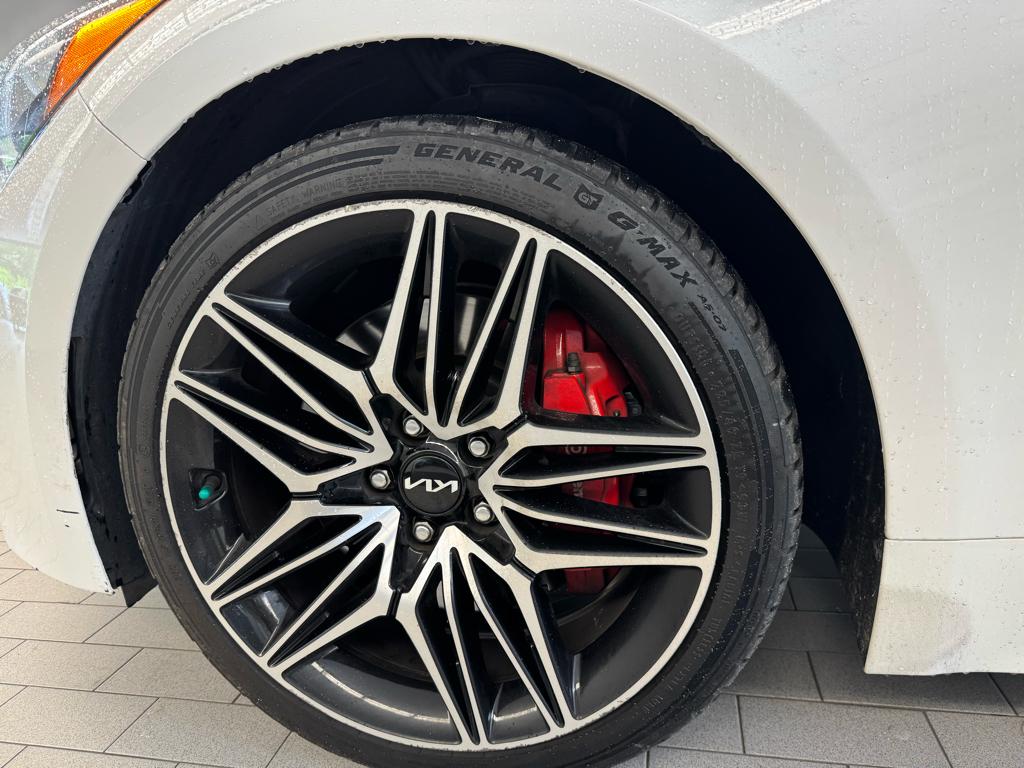 2022 Kia Stinger GT2 photo 4
