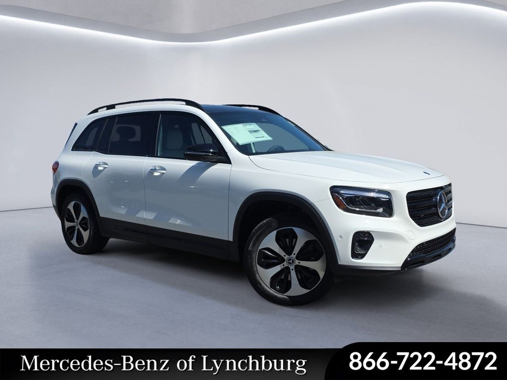 2026 Mercedes-Benz GLB GLB 250 4MATIC's photo