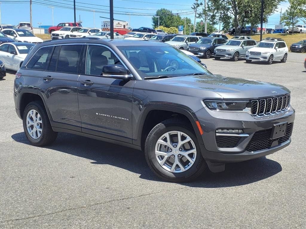 Used 2023 Jeep Grand Cherokee Limited with VIN 1C4RJHBG0P8708418 for sale in Lynchburg, VA