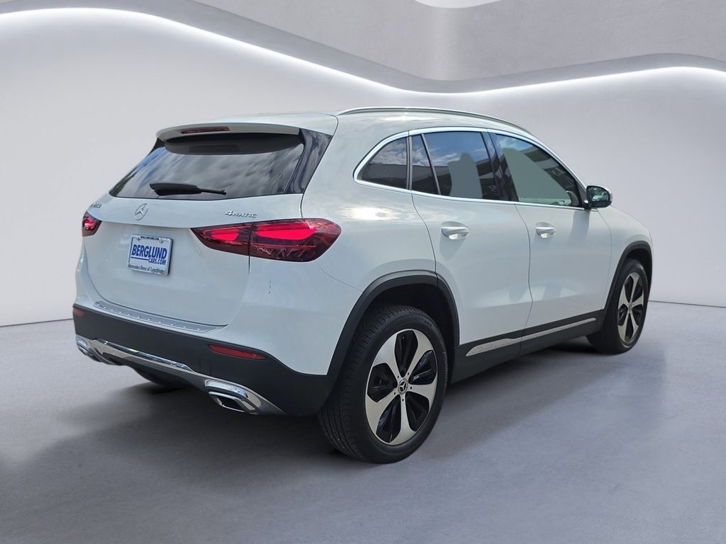 2026 Mercedes Benz GLA 250 4MATIC photo 3