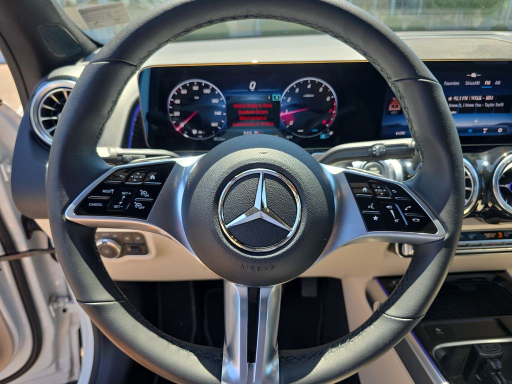 2025 Mercedes-Benz GLB Base - Photo 25