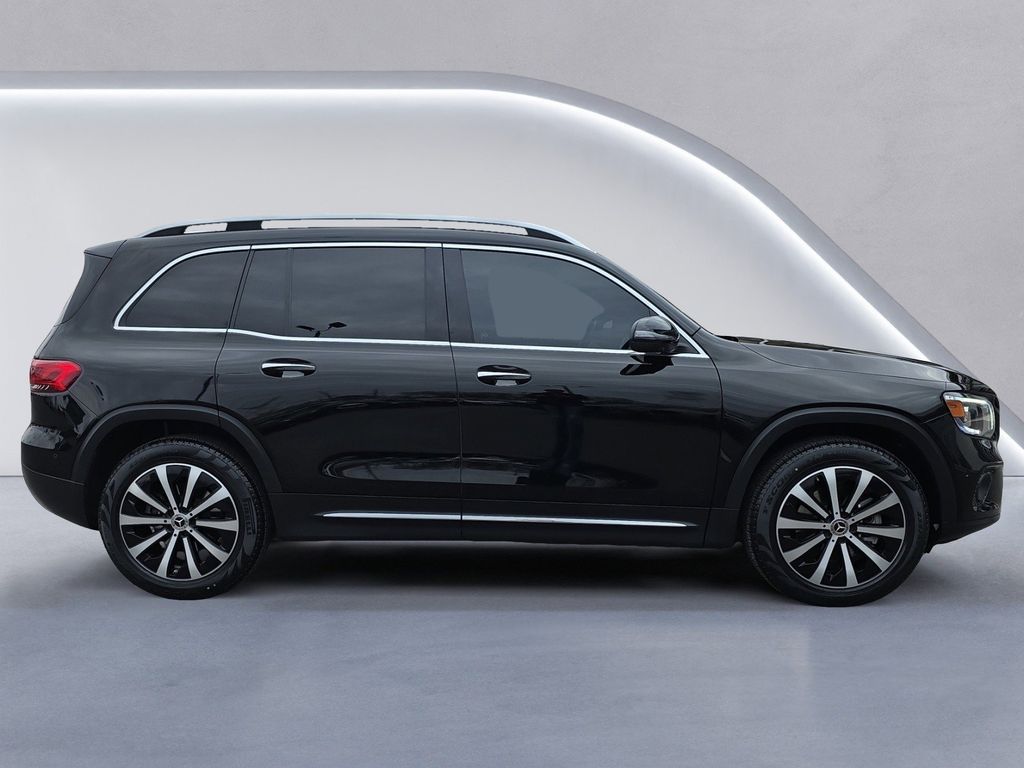 2023 Mercedes Benz GLB 250 4MATIC photo 3