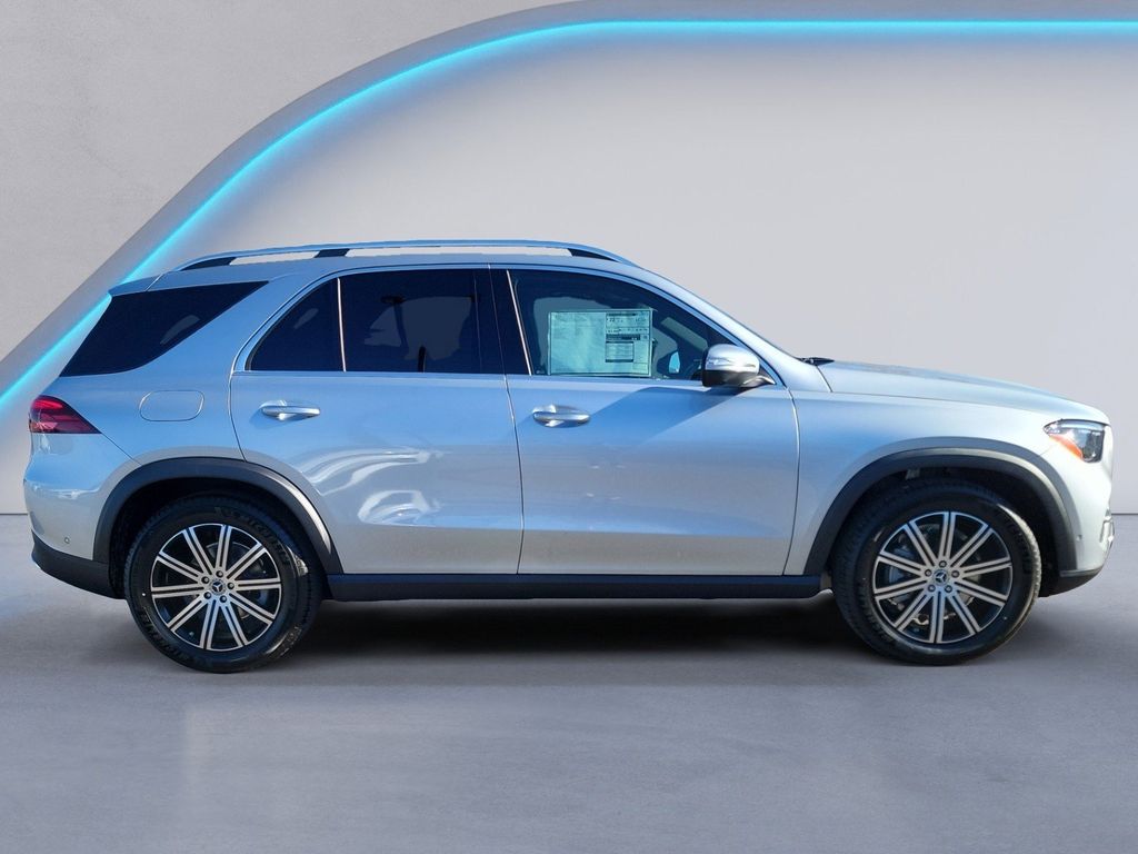 2025 Mercedes Benz GLE 350 4MATIC photo 2
