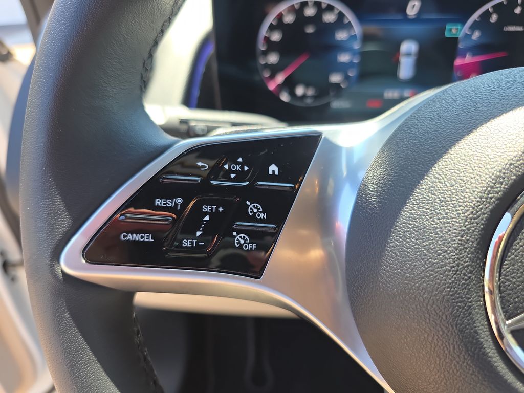 2025 Mercedes-Benz GLB Base - Photo 26
