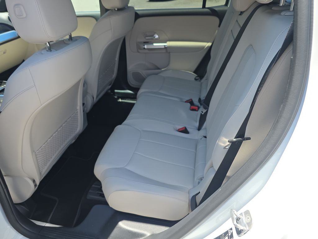2025 Mercedes-Benz GLB Base - Photo 10