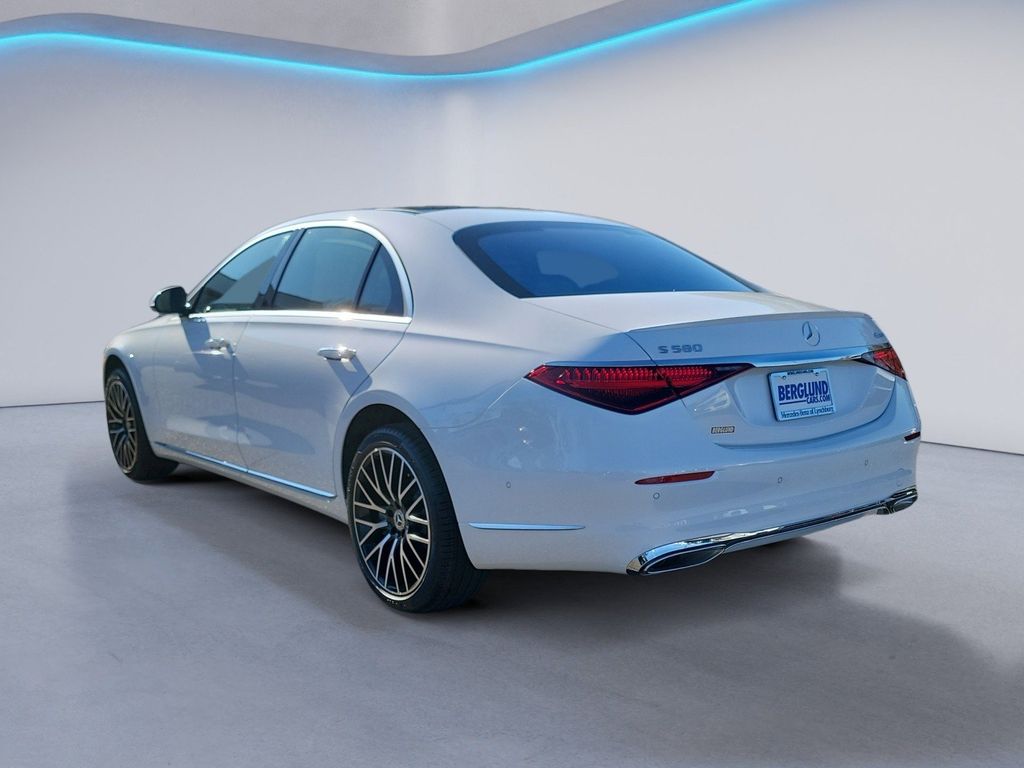 2025 Mercedes Benz S 450 580 4MATIC photo 4