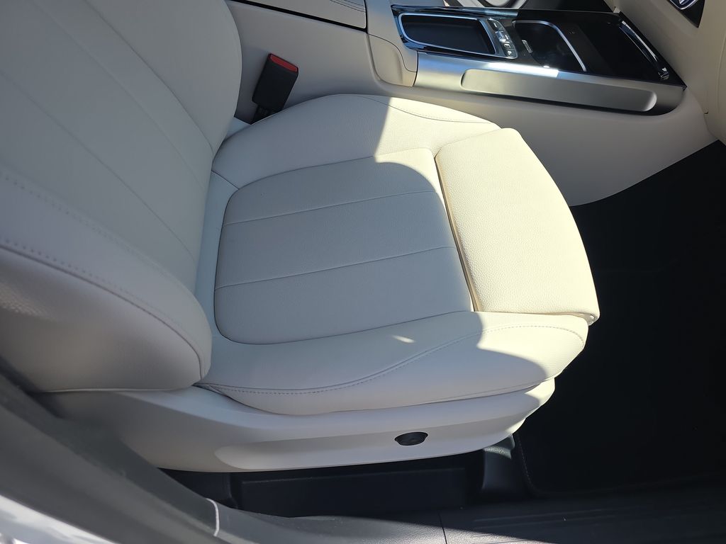2025 Mercedes-Benz GLB Base - Photo 12