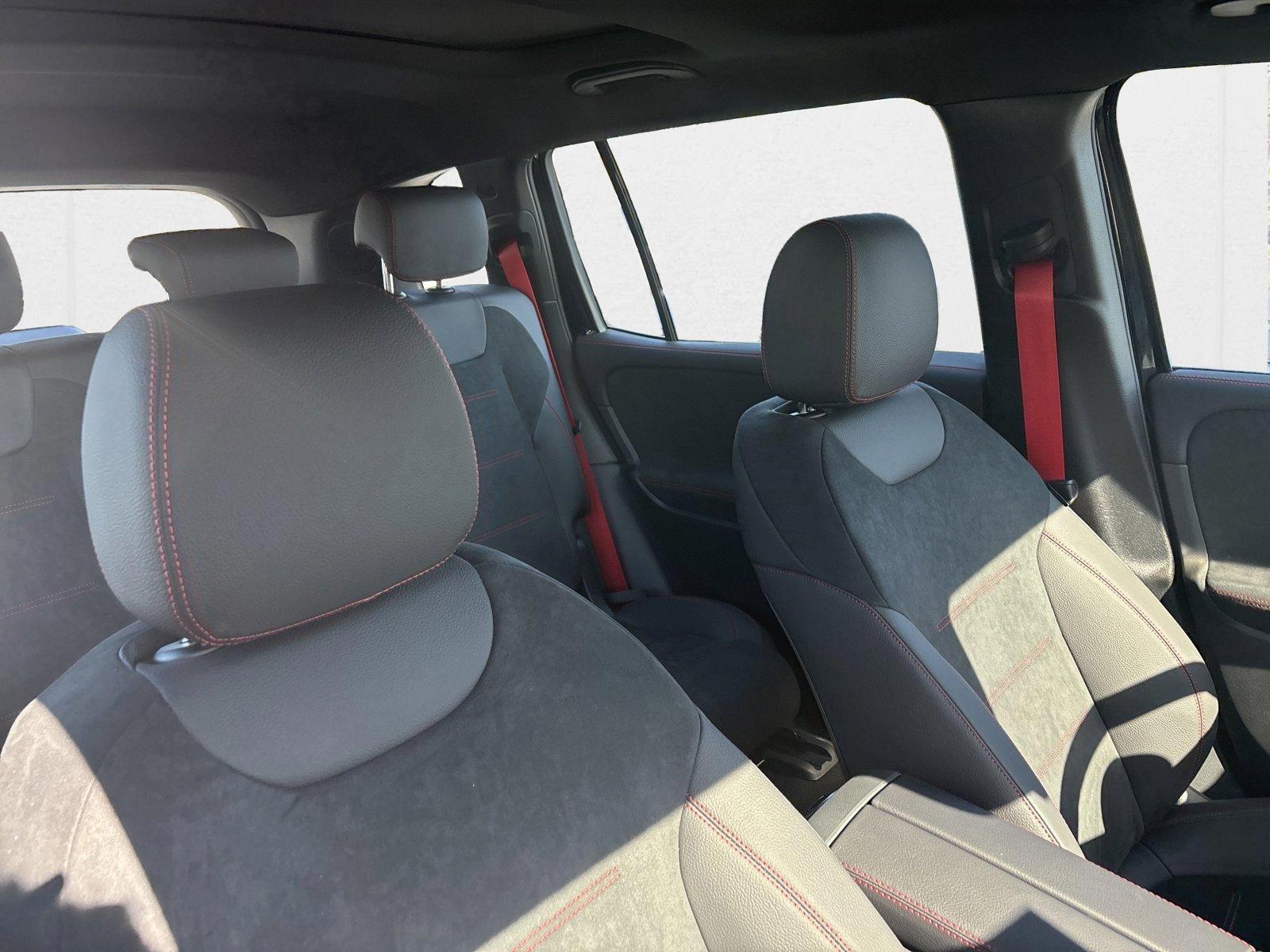 2025 Mercedes-Benz GLB GLB35 AMG - Photo 25