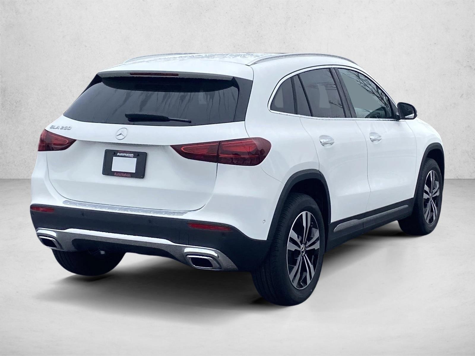 2025 Mercedes Benz GLA 250 photo 2