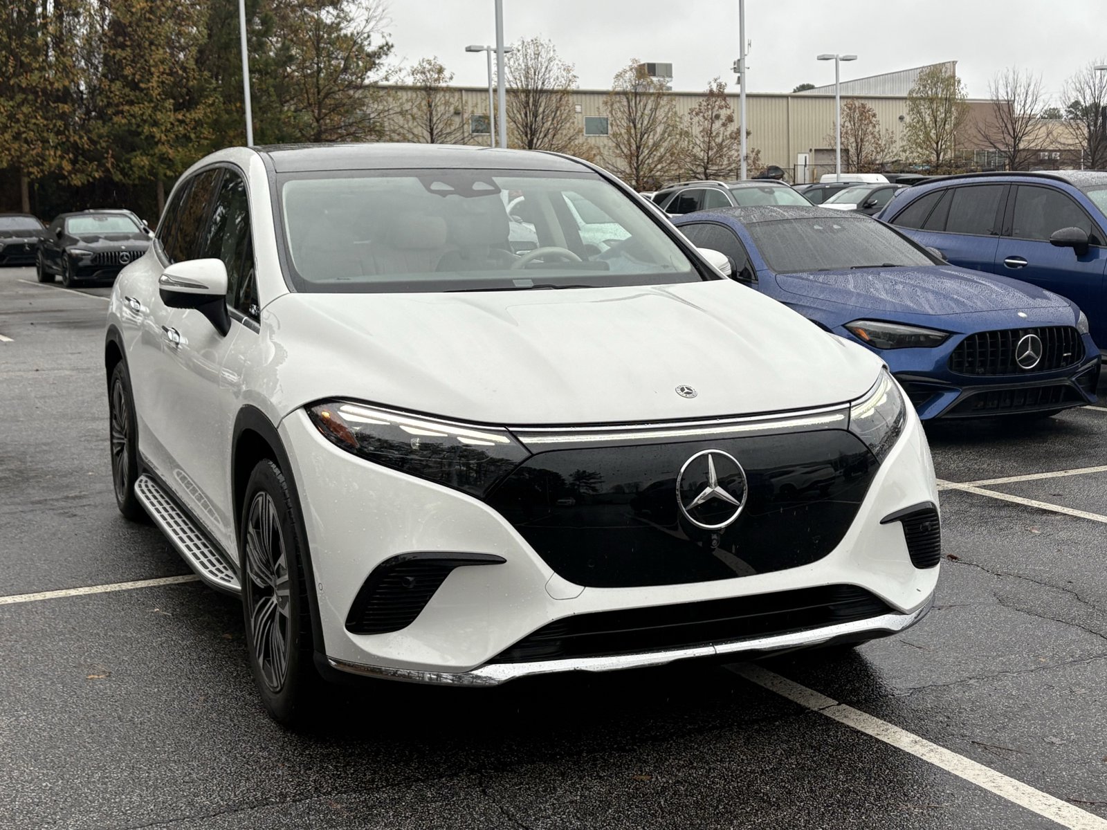 2023 Mercedes Benz EQS SUV 450 photo 3