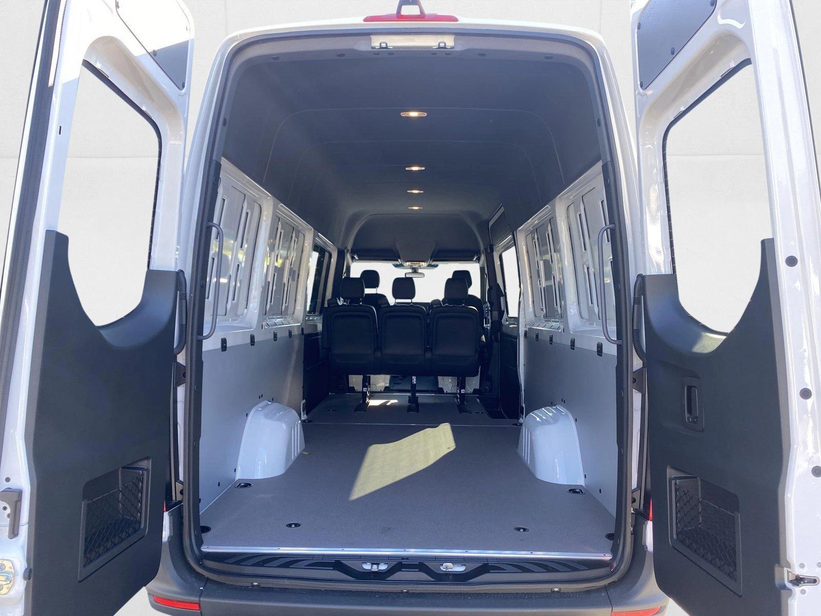 2025 Mercedes-Benz Sprinter Crew Van Base - Photo 19