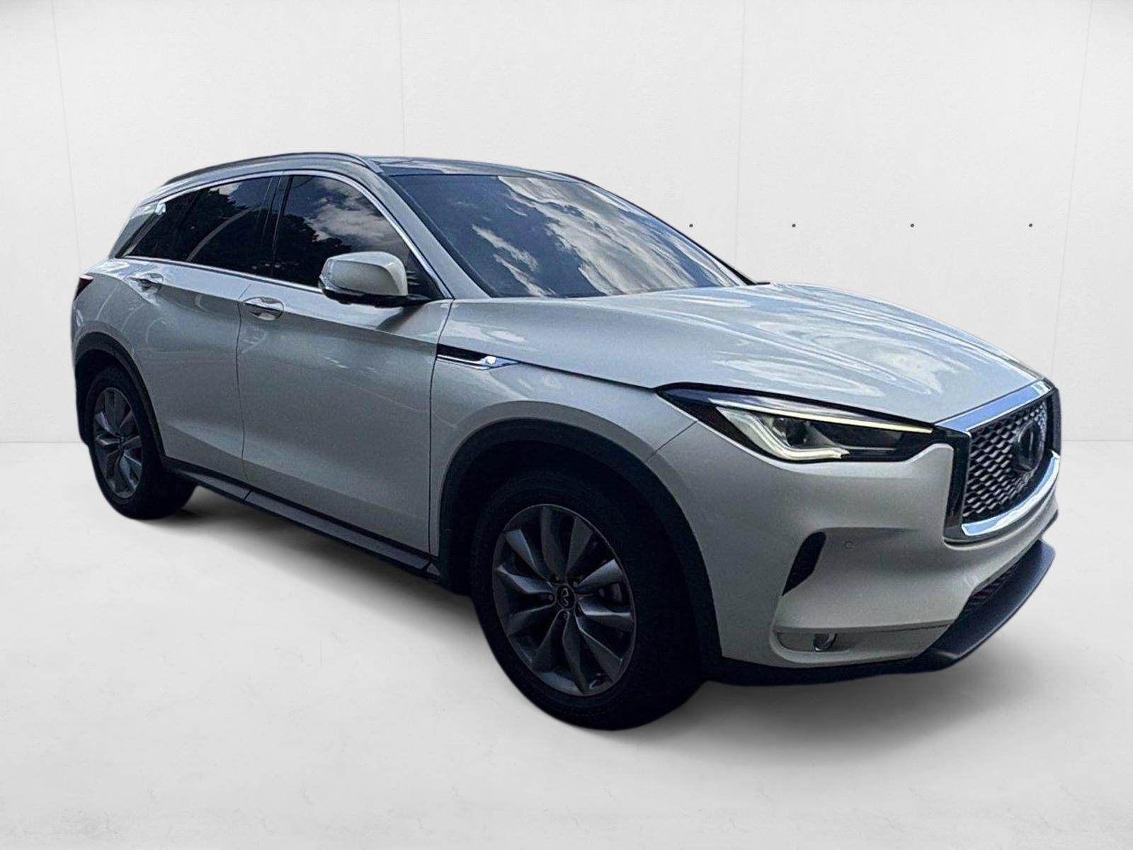 2022 Infiniti QX50 Essential photo 4